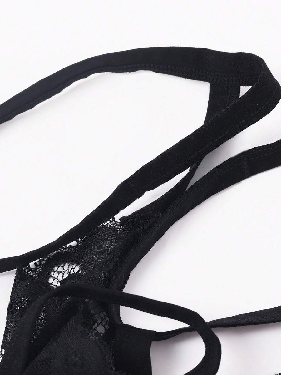 Men’s Lace Patchwork Hollow-Out Briefs – Perfect for Dates