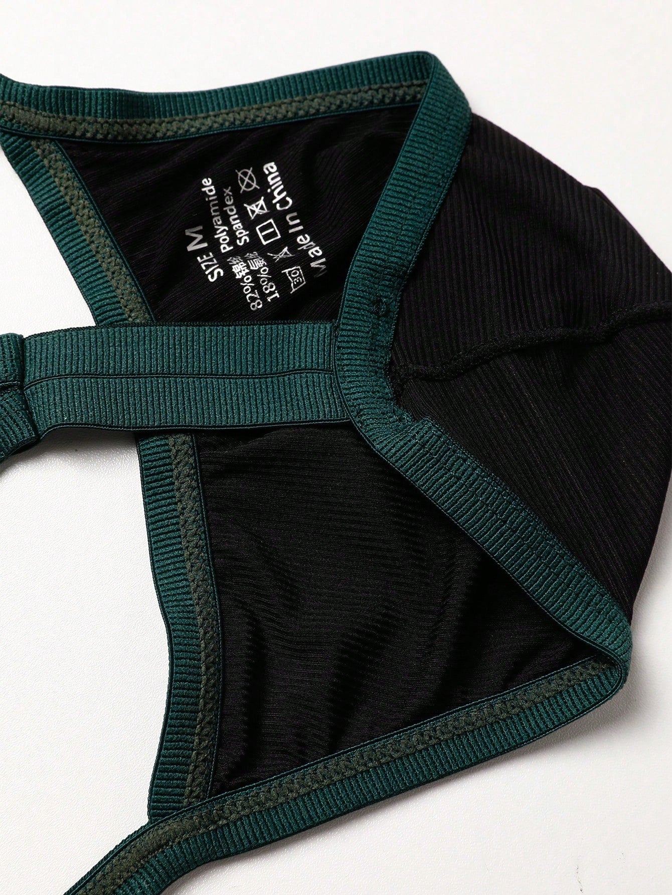 Men's Colorblock Low-Rise Sexy Thong Underwear With Backside Cutout