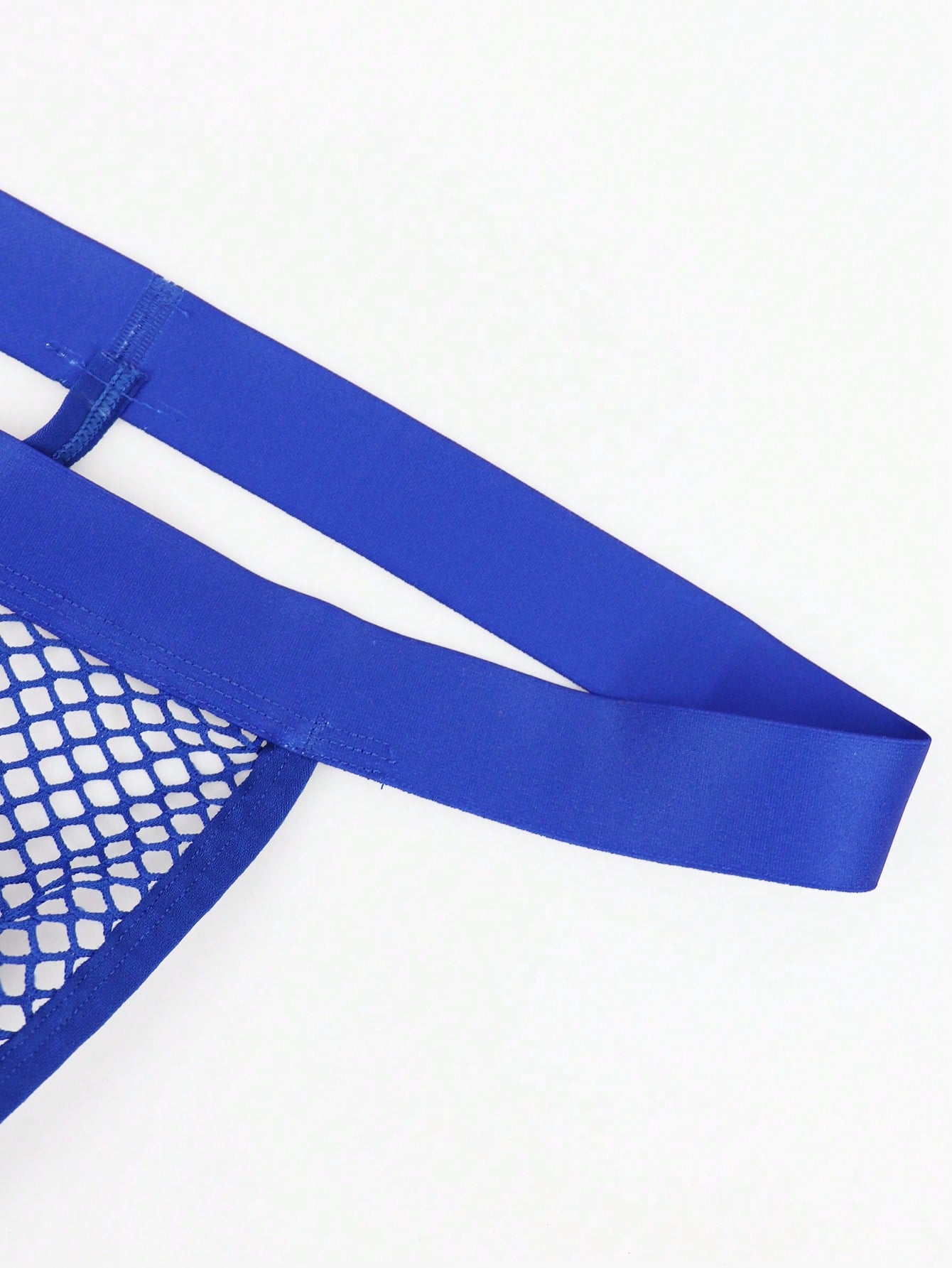 Men's hollow mesh mid-rise thong underwear with a colorblock design