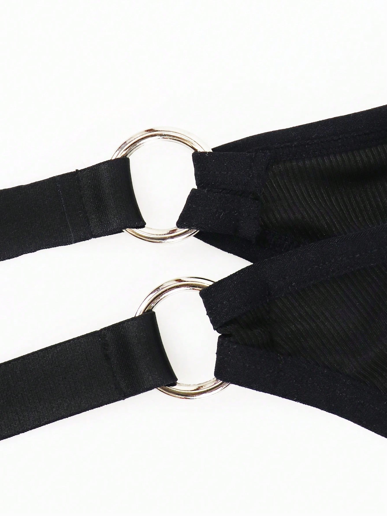 Men's low-rise thong underwear with plain cut-out design in medium-stretch knitted fabric.