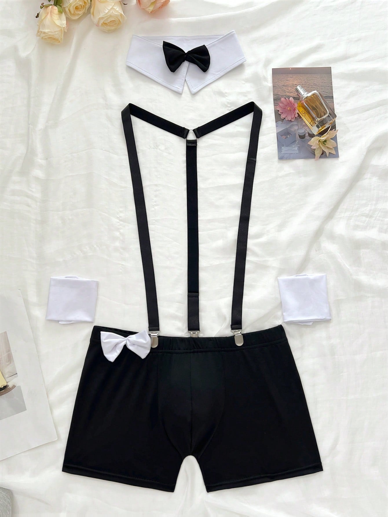 Men's bow decor contrast lace costume set with geometric pattern and slim fit short bottoms