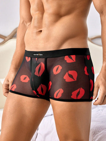 Men’s Lip Print Pattern Short With Woven Detail For Casual Wear