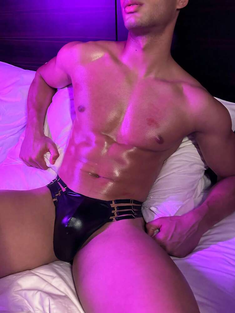 Men’s Shorts, Breathable Fabric, Lightweight Construction, For Casual Wear