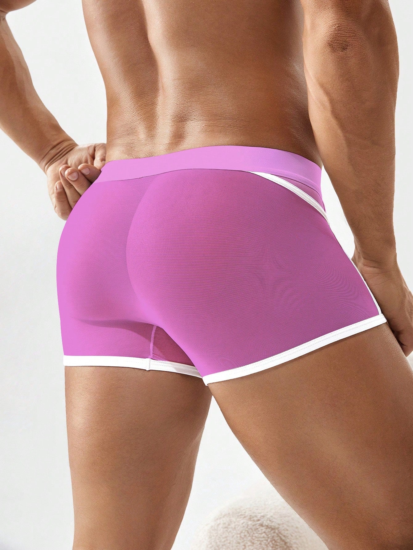 Men’s Color Block Mesh Texture Short With Contrast Trim For Daily Wear