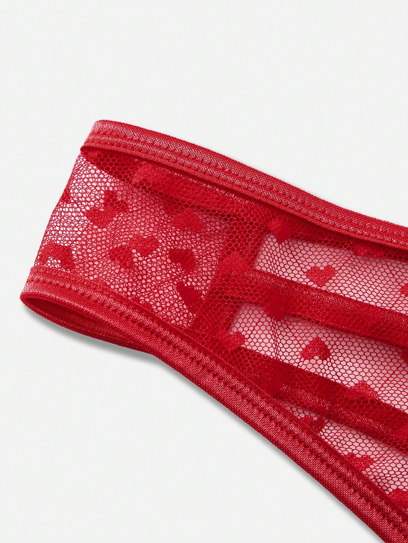 Men’s Criss-Cross Heart Pattern Short, Textured Knit Fabric, Clean Design, For Everyday Use