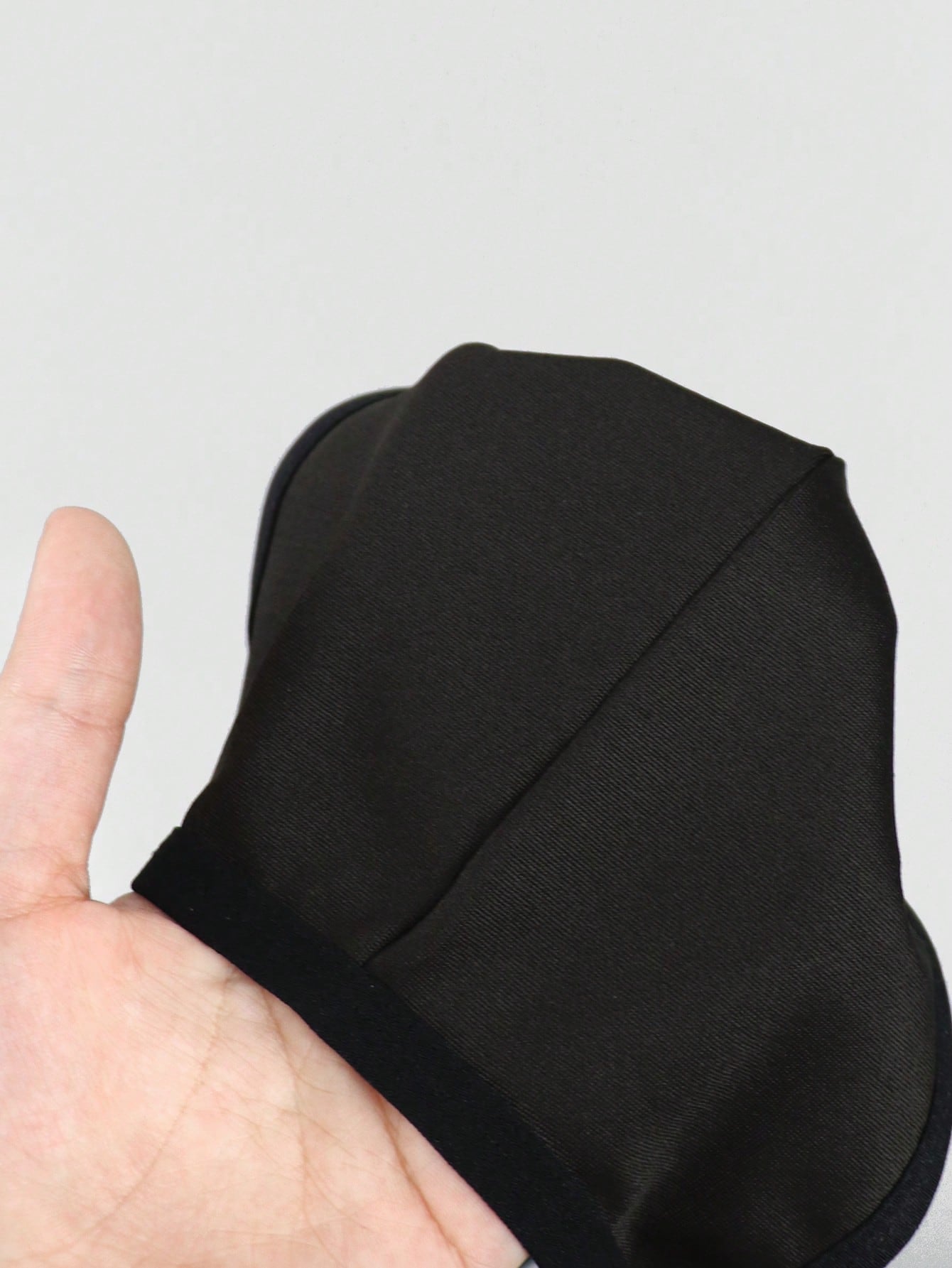 Men’s Strap Detail Short, Lightweight Fabric, Simple Structure