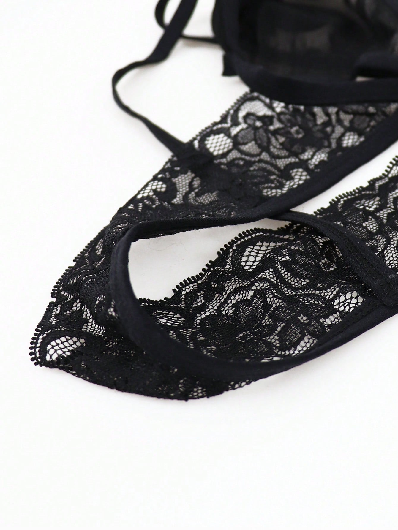 Men’s Mesh Fabric Short With Trim Detail, Clean Construction, For Casual Wear