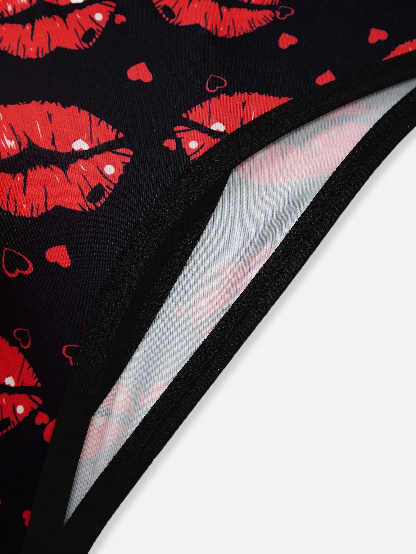 1pc Men’s Mesh Fabric Short With Lip Print Detail, Lightweight Design, For Casual Wear