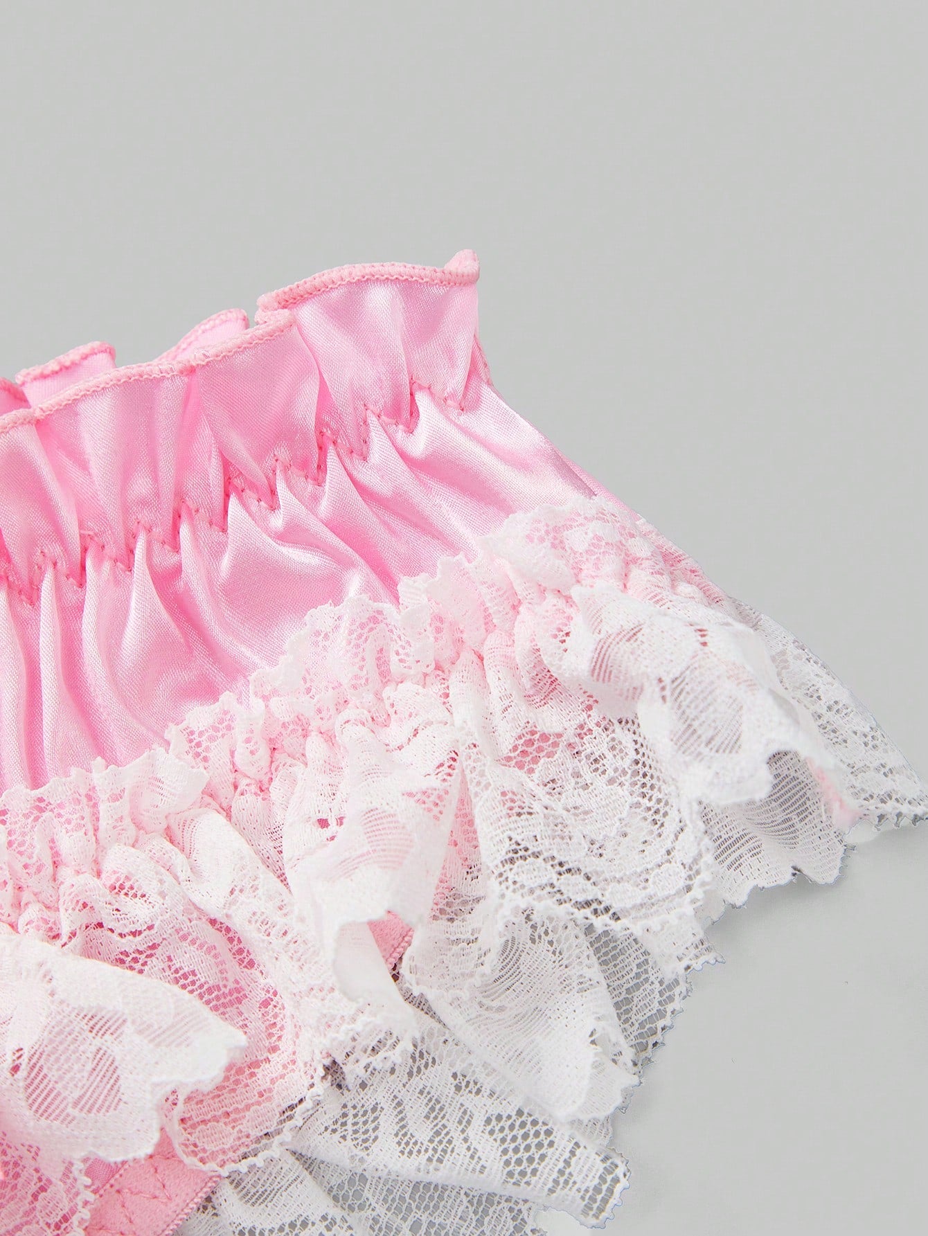 Men’s Contrast Color Trim Short With Clean Edge Detail For Daily Wear