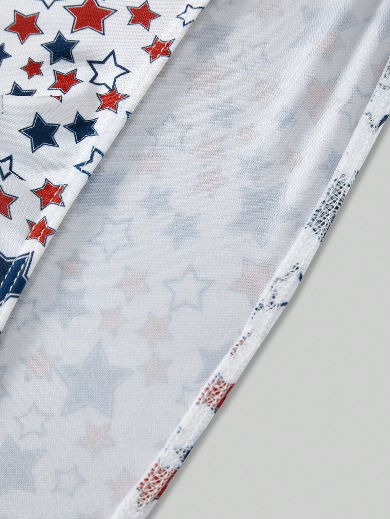 Men’s Star Print Short With Metallic-Style Trim, Clean Design, For Casual Wear