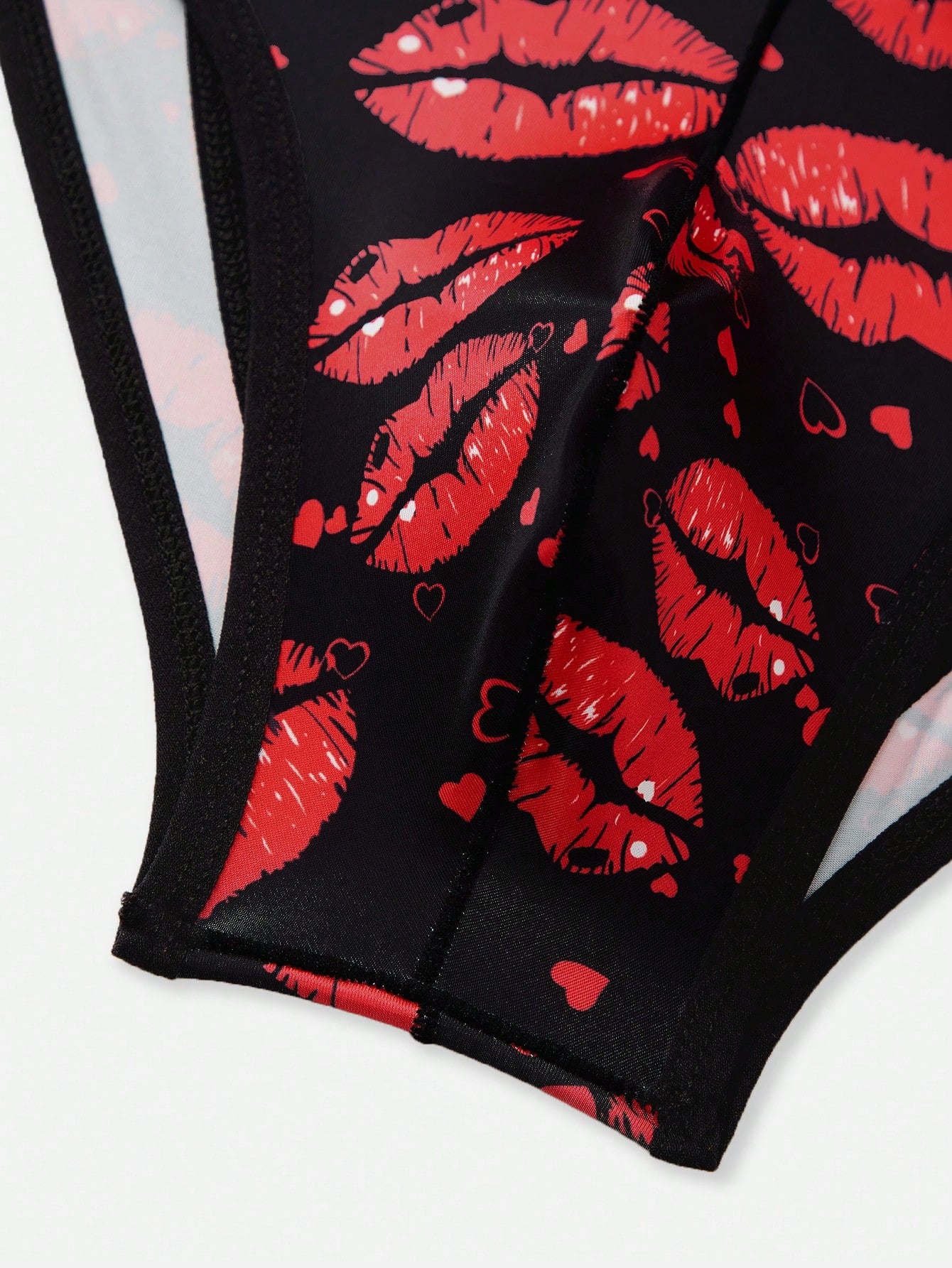 1pc Men’s Mesh Fabric Short With Lip Print Detail, Lightweight Design, For Casual Wear