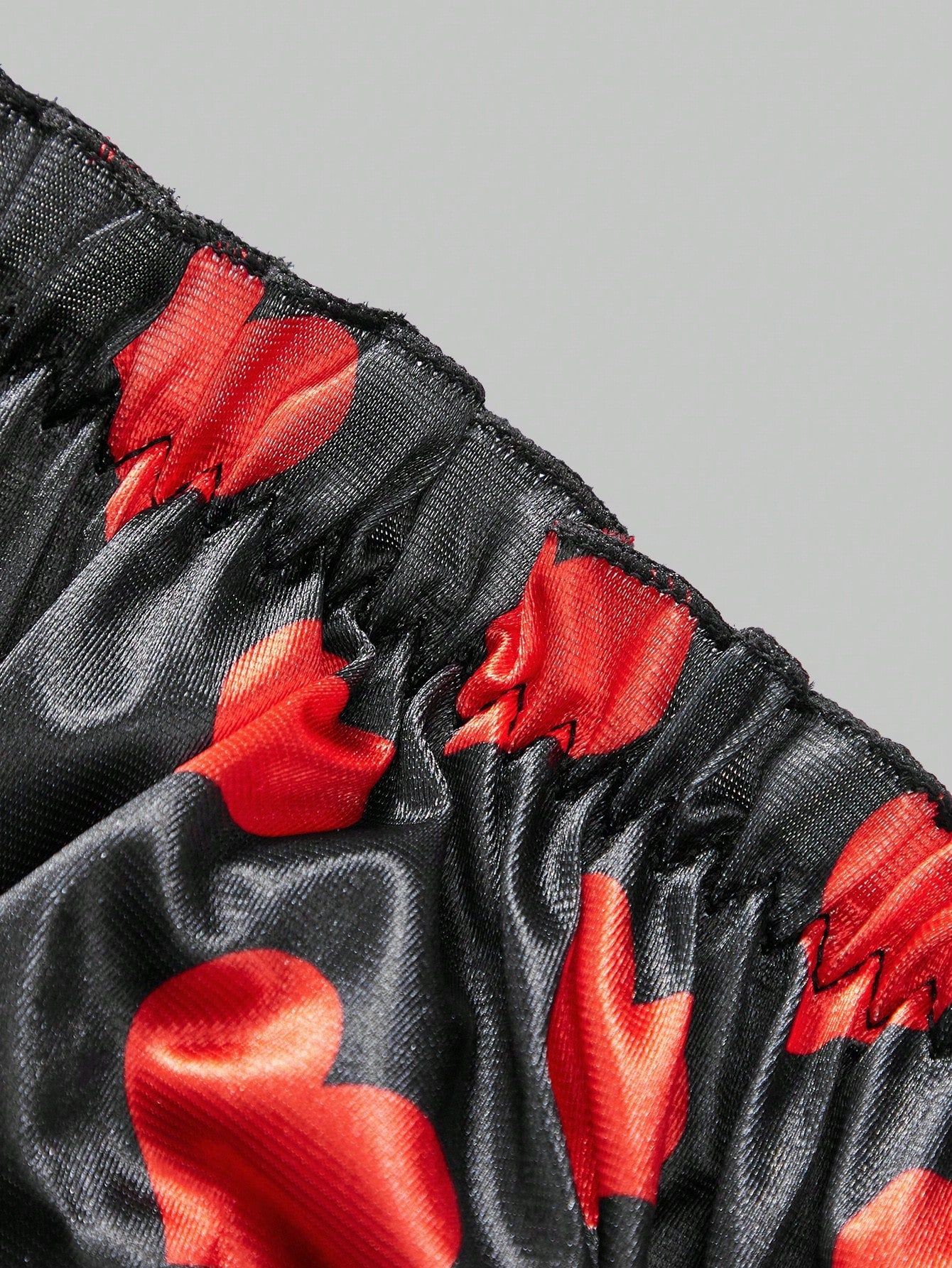 Men’s Heart Pattern Satin-Style Short, Smooth Texture, For General Wear