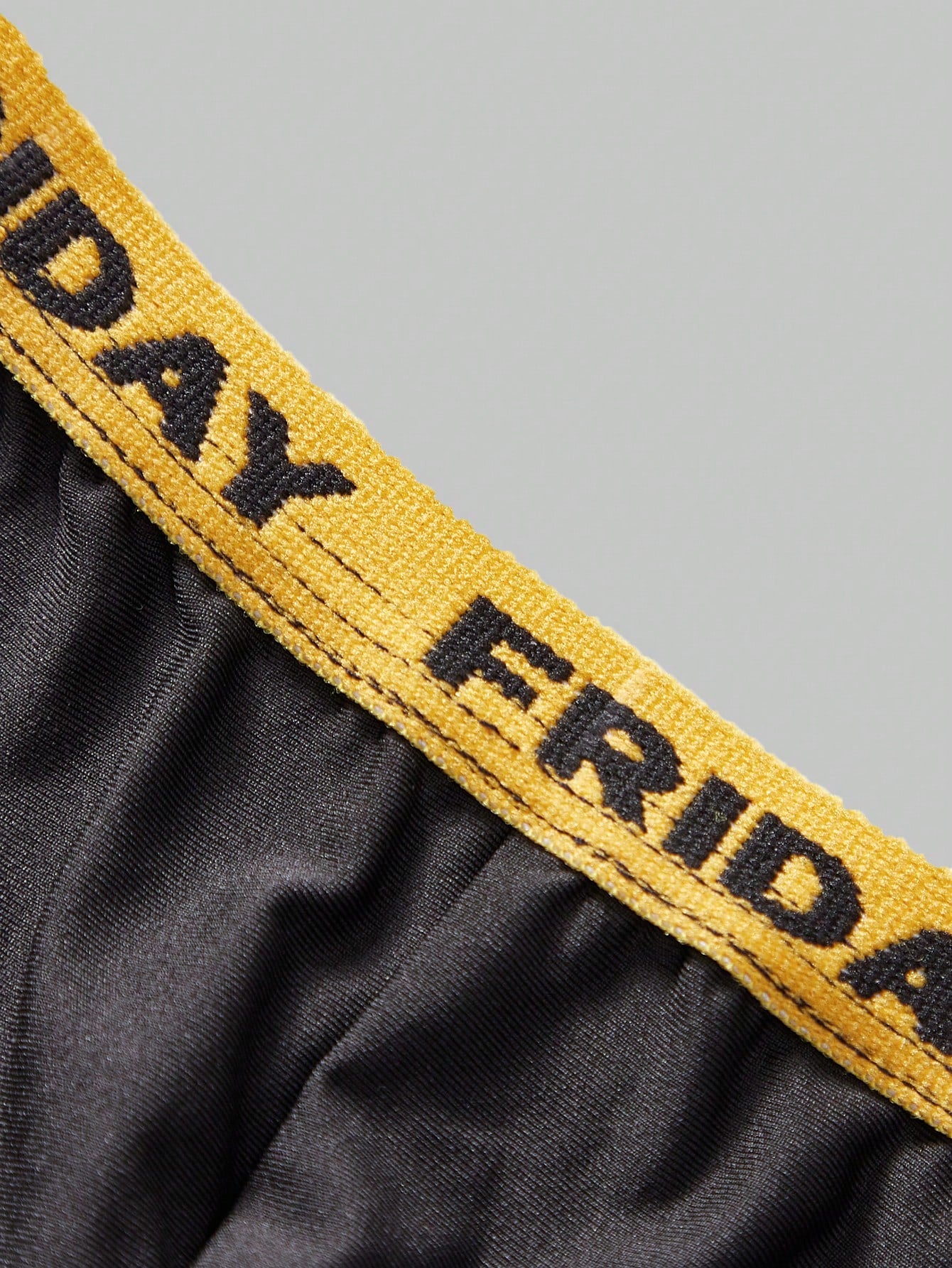 Men’s Letter Pattern Short, Lightweight Fabric, Clear Pattern Design, Simple Everyday Style