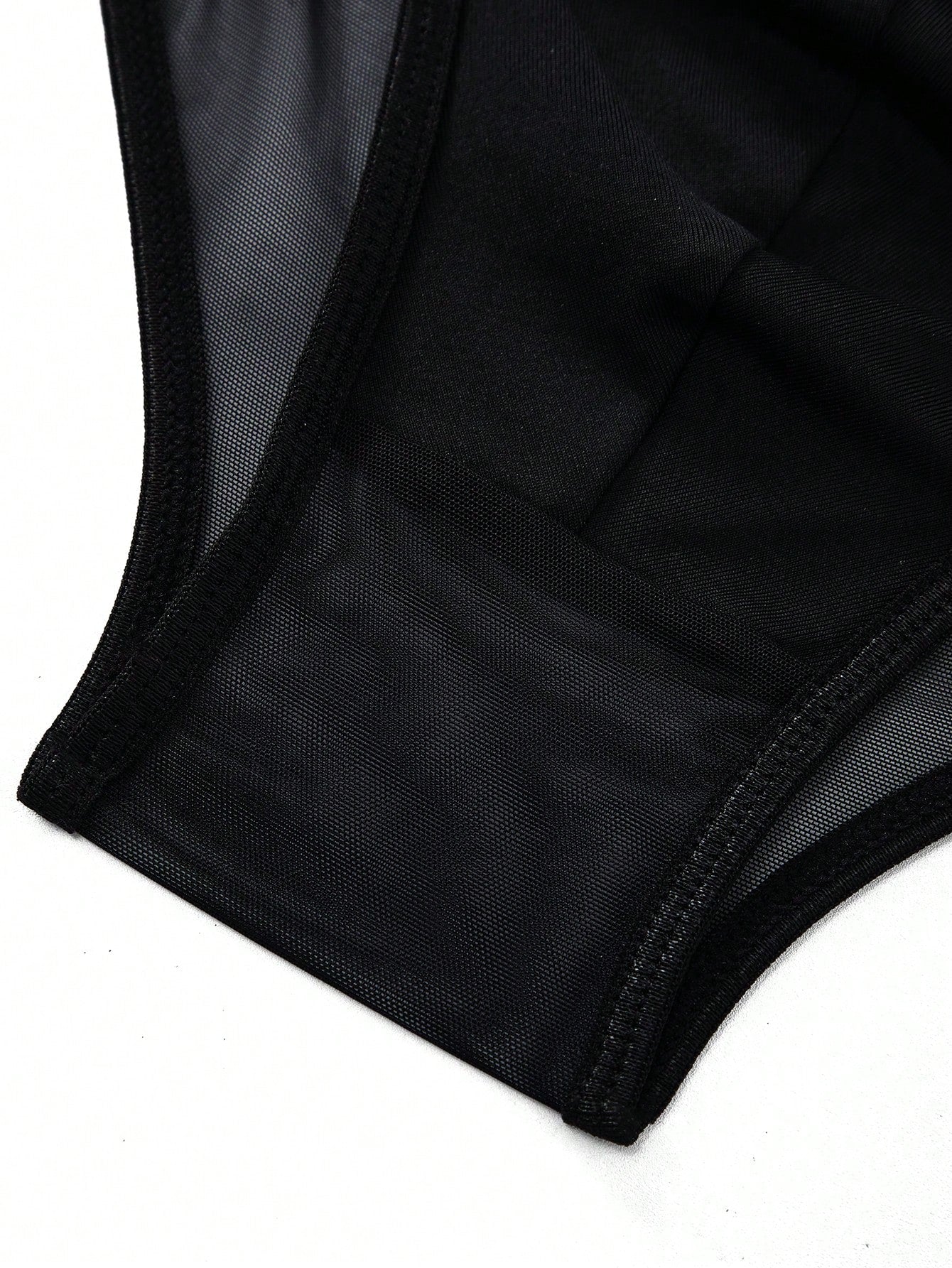 Men’s Black Mesh Patchwork Short With Letter Graphic Tape Detail, Minimal Design, For Everyday Use