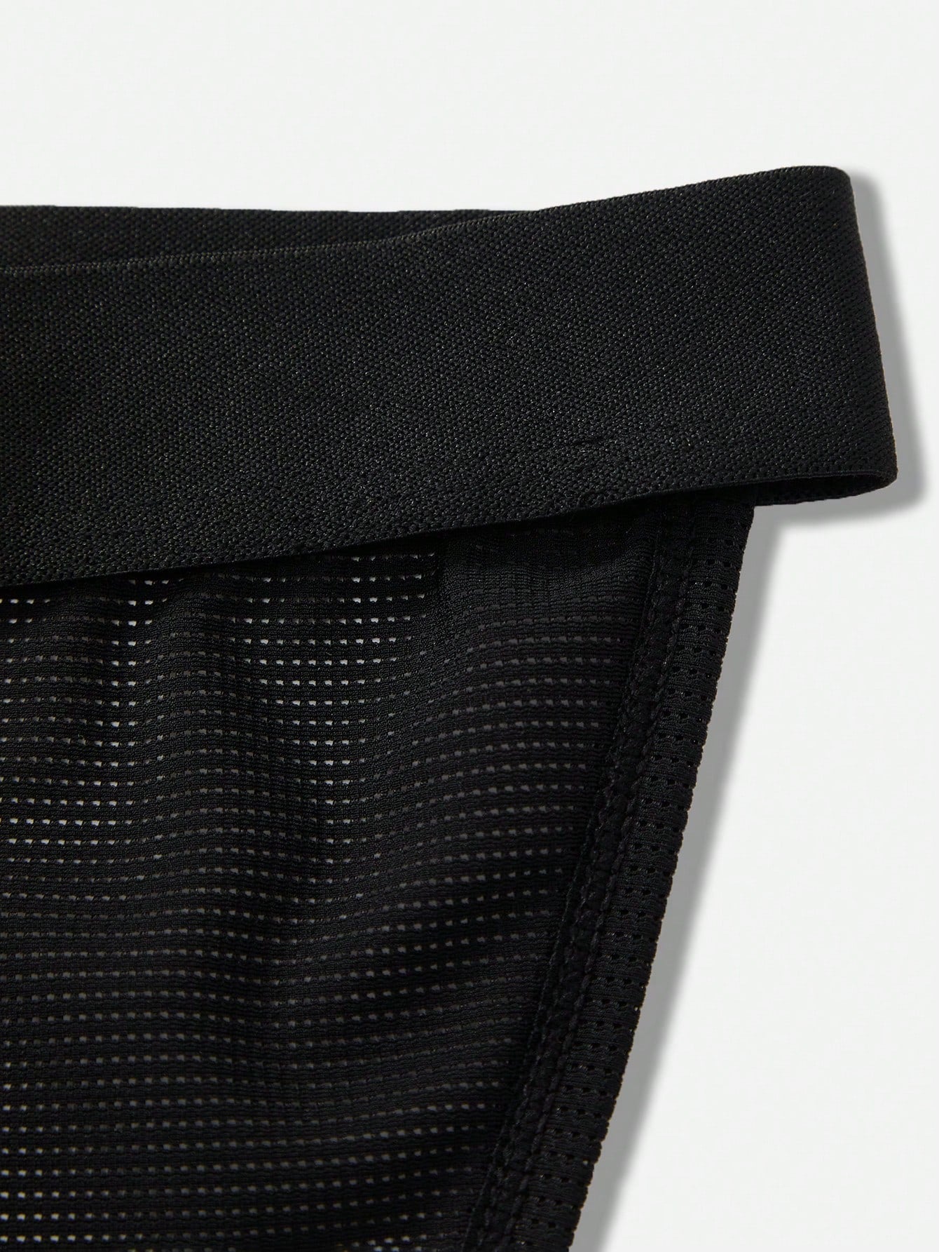 1pc Men’s Black Commuter Short, Solid Color Design, Lightweight Fabric for Daily Wear