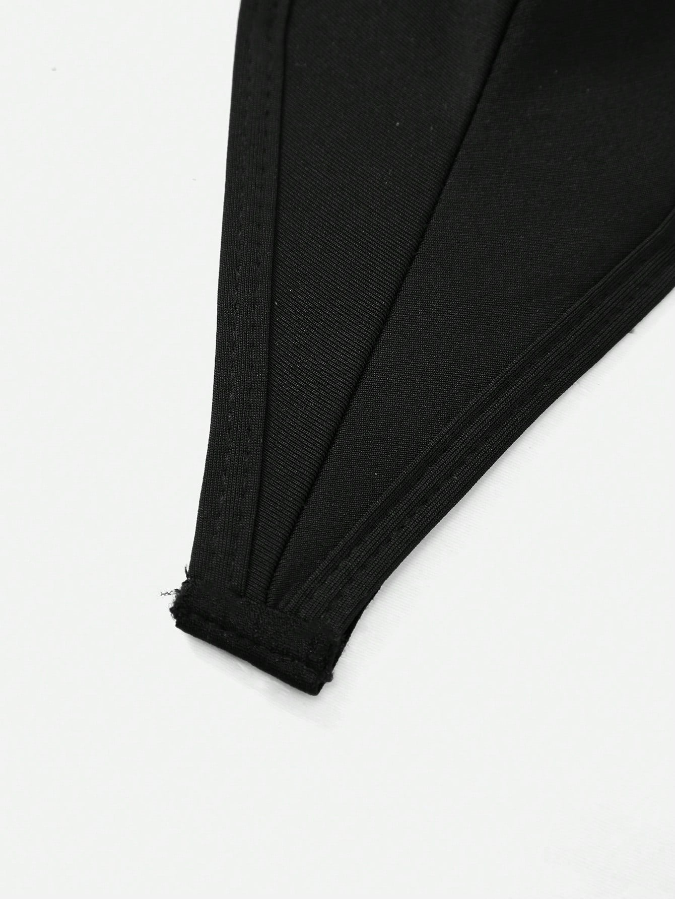 Men’s Solid Color Short With Elastic Waist Detail, Clean Design, For Everyday Use