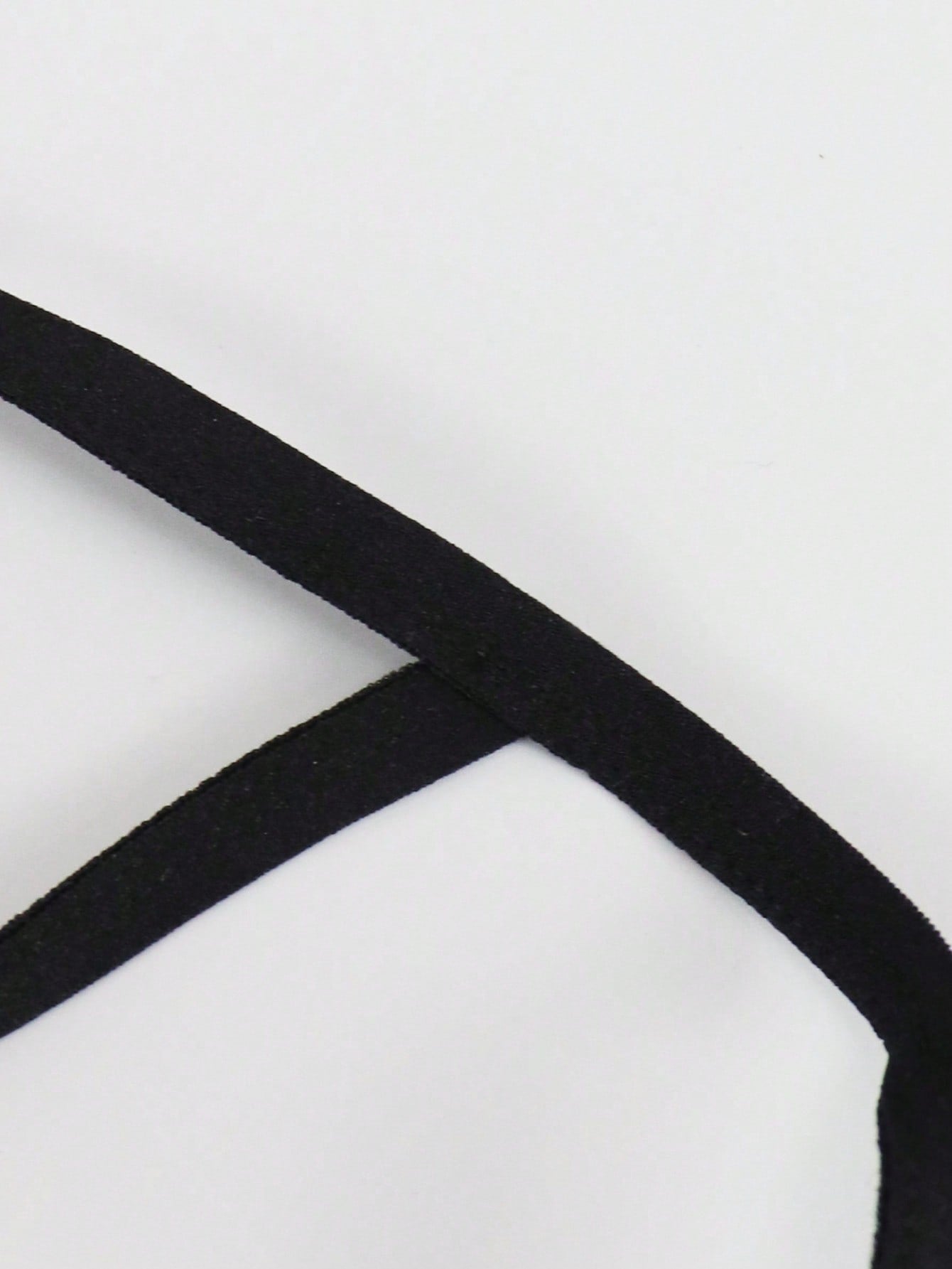 Men’s Strap Detail Short, Lightweight Fabric, Simple Structure