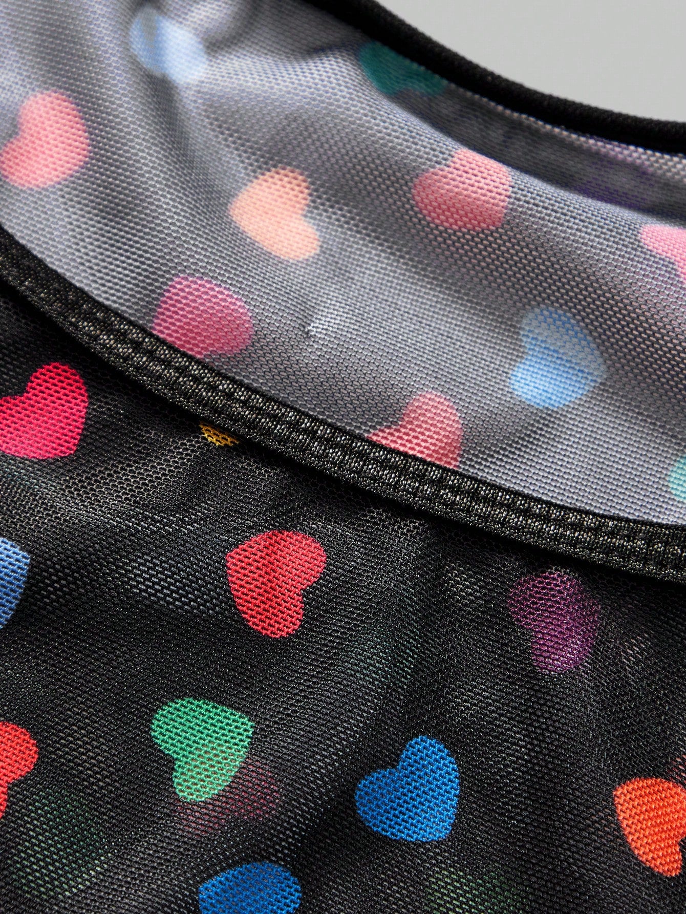 Men’s Mesh Fabric T-Shirt With Heart Pattern, Lightweight Design, For Daily Wear