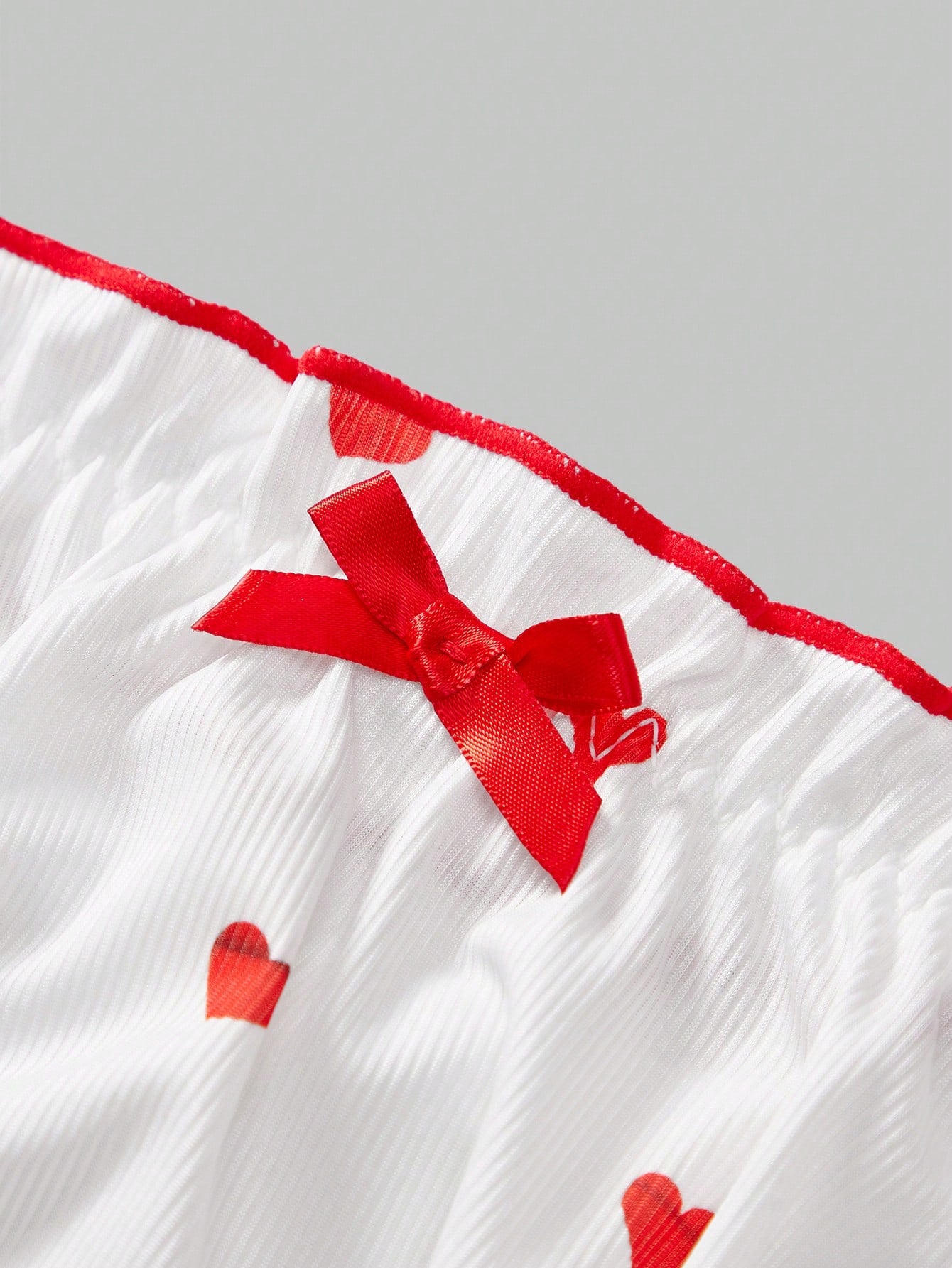 Men’s Heart Print Short With Ruched Detail And Bow Accent, Clean Design, For Daily Wear