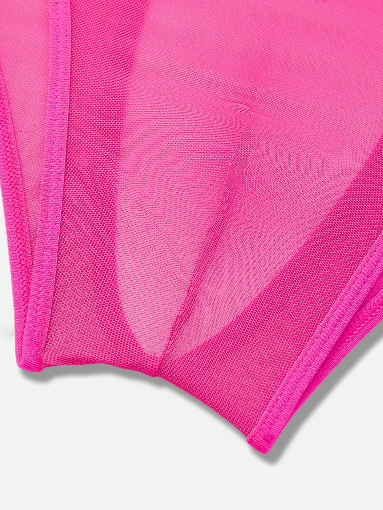 Men’s Mesh Fabric Short, Lightweight Structure, Simple Design, For Daily Wear