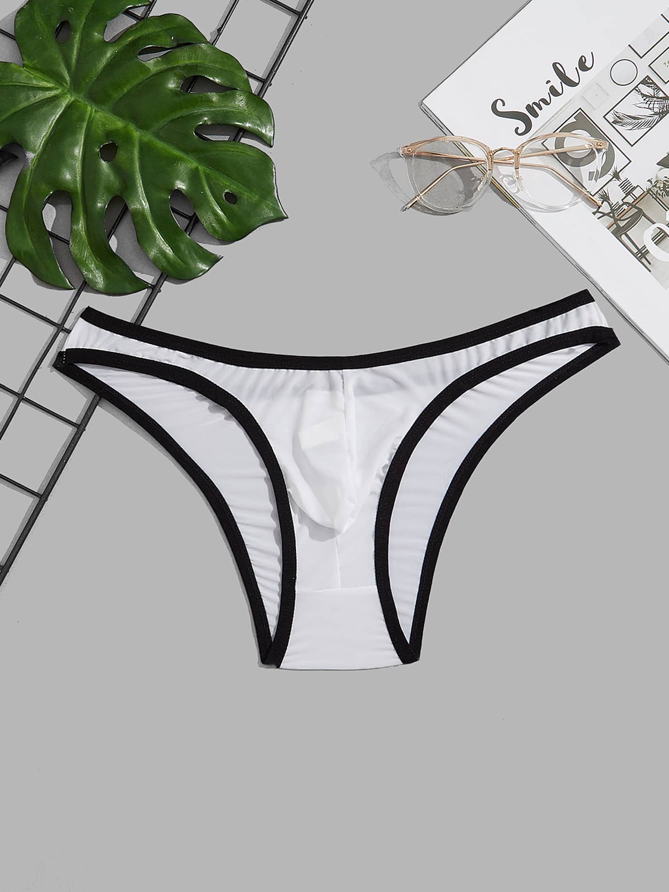 Men’s Red High Stretch Short With Contrast Binding Detail For Daily Wear