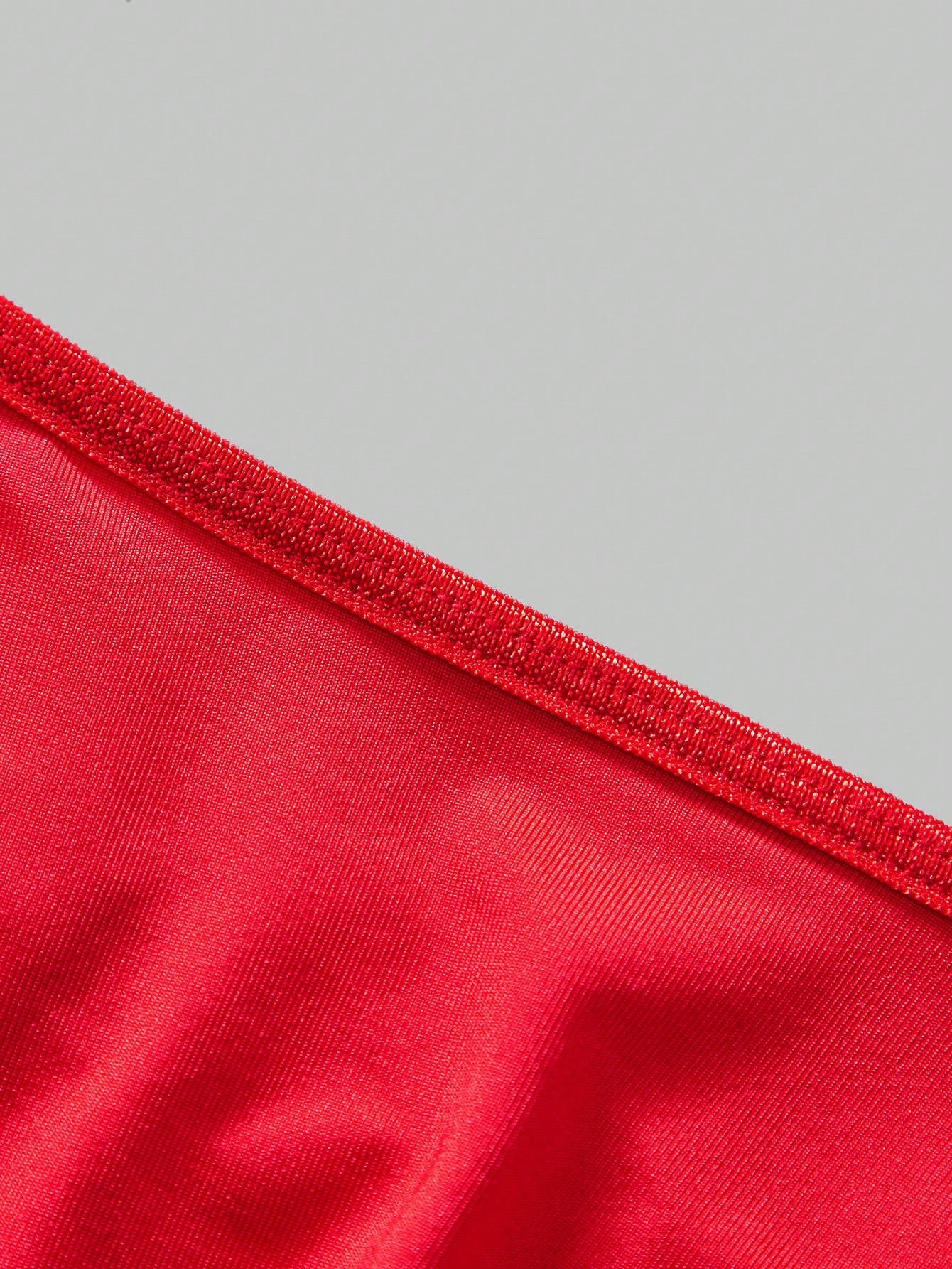 Men’s Short With Chain Accent Detail, Solid Color, Clean Design, For Everyday Use