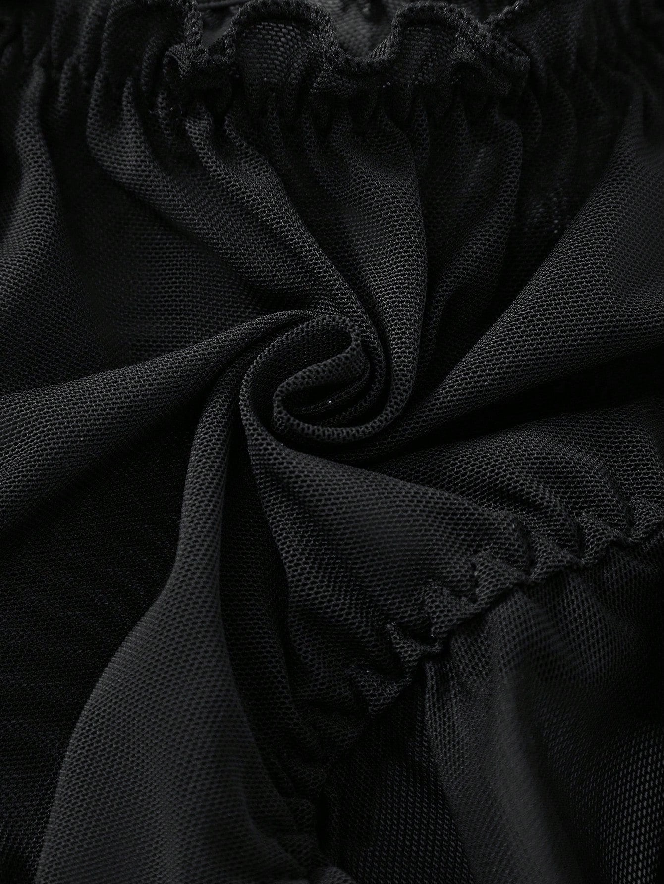 Men’s Mesh Fabric Short With Ruffle Detail, Lightweight Design, For Daily Wear