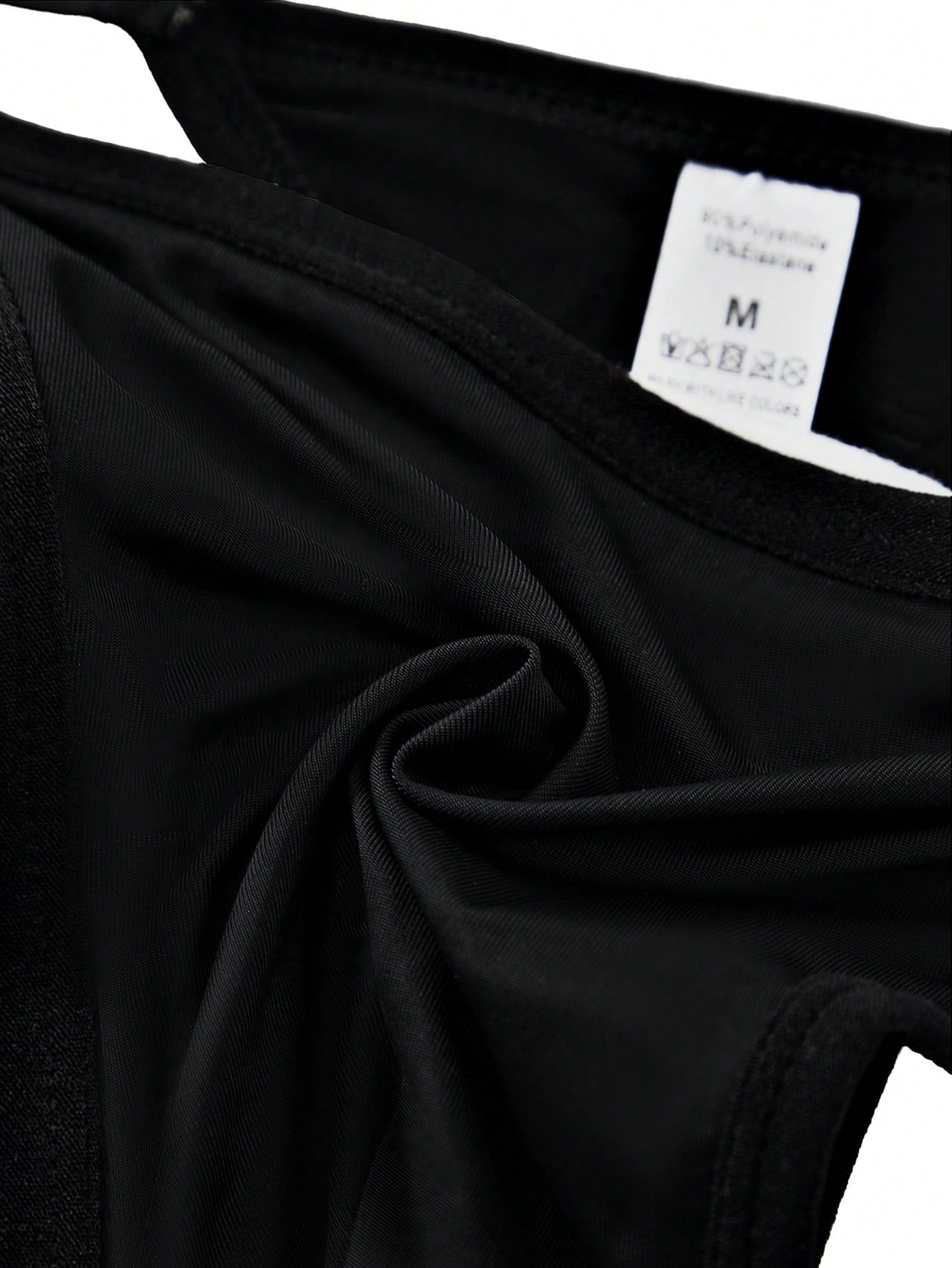 1pc Men’s Short With Shiny Waist Detail, Black Color, Simple Design, For Daily Wear