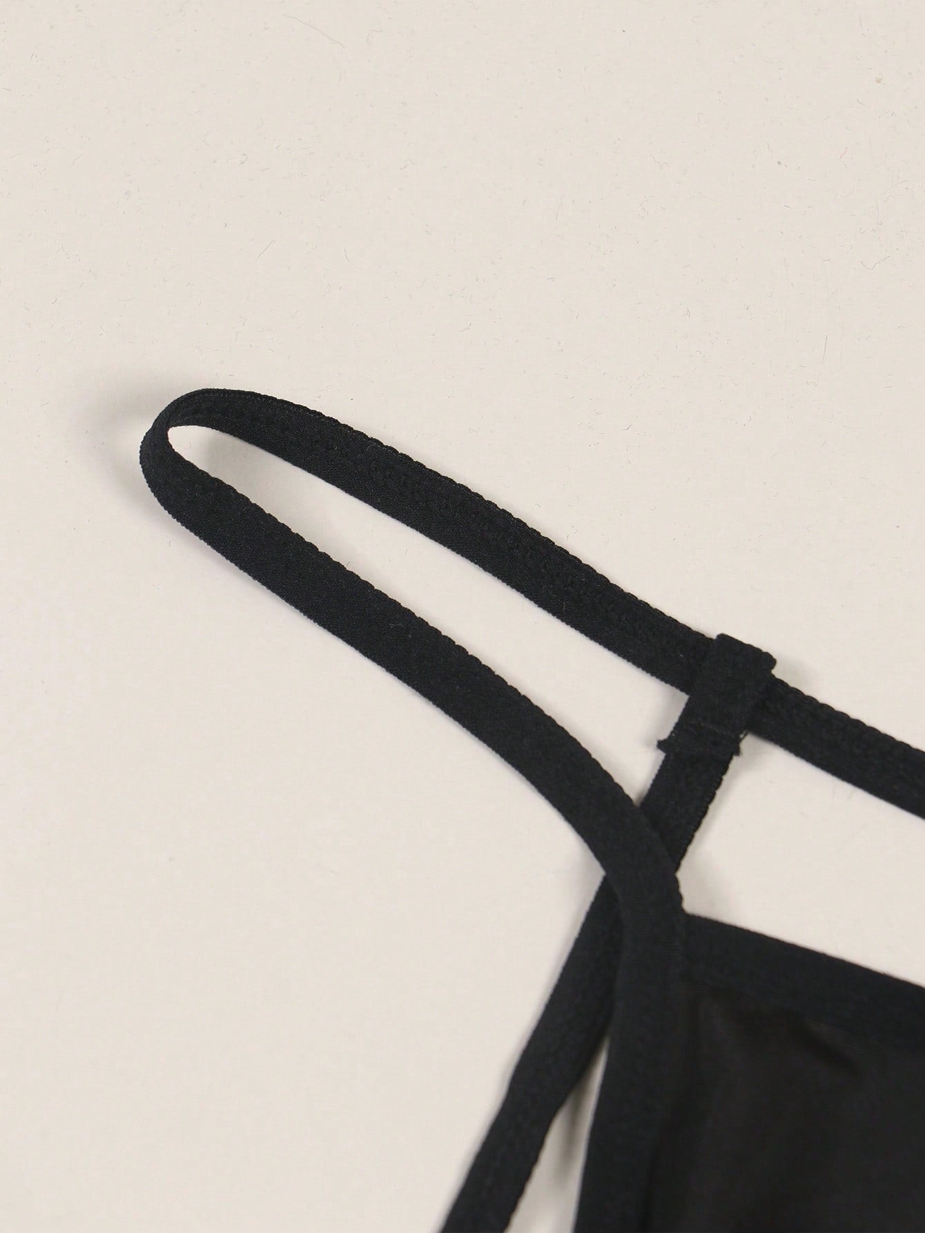 Men's Sexy Hollow Out Bowknot Black Thong With Neck Collar, Comfortable And Stylish