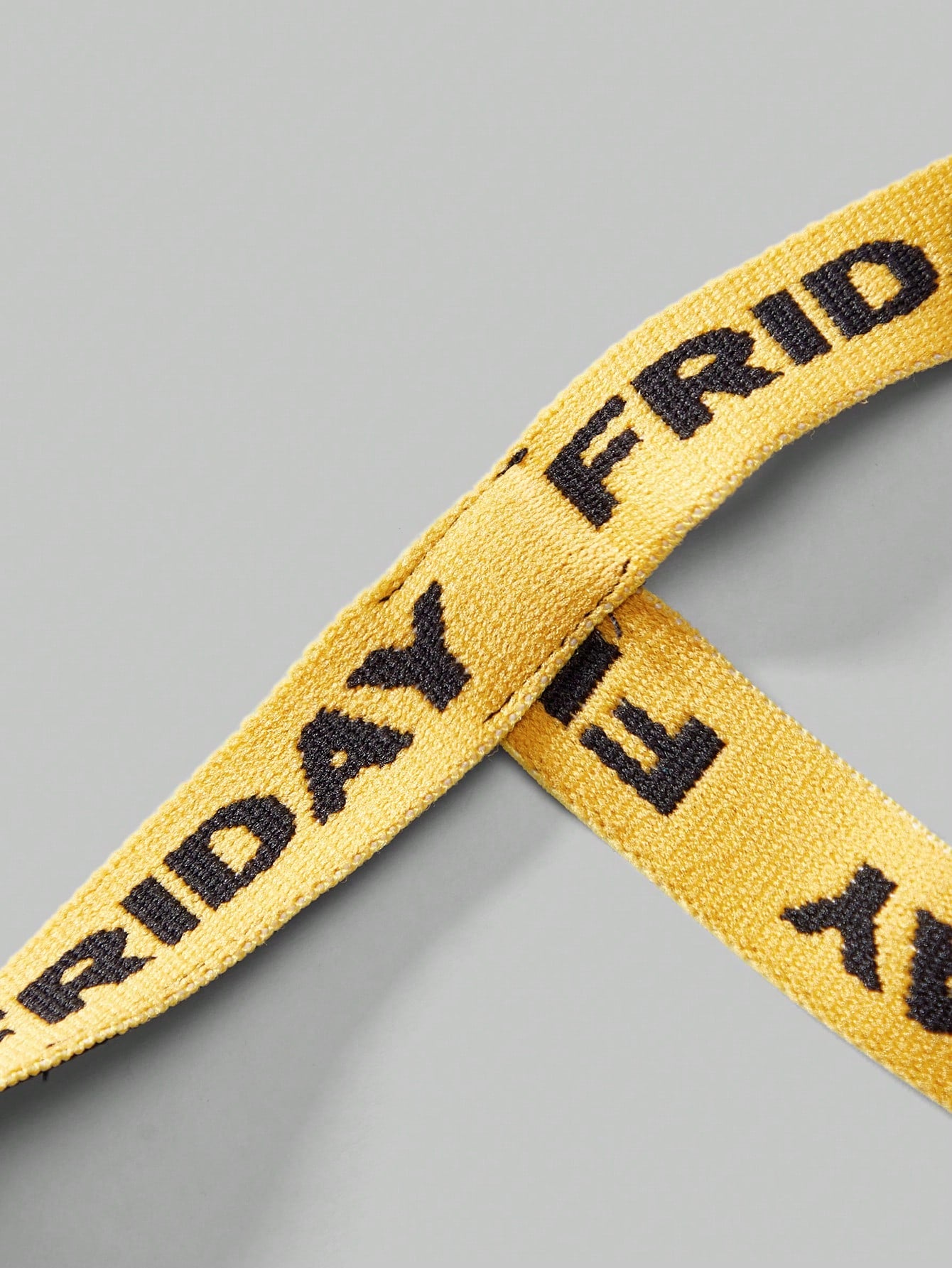 Men’s Letter Pattern Short, Lightweight Fabric, Clear Pattern Design, Simple Everyday Style