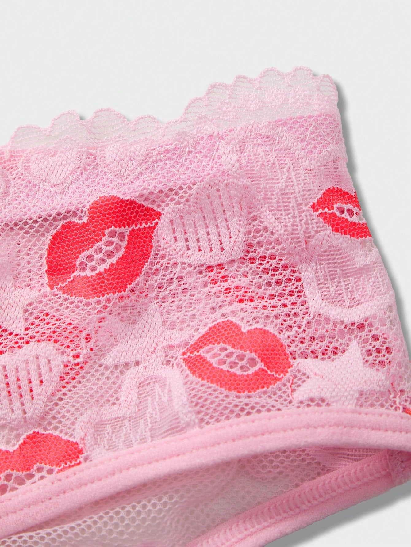 Men’s Red Print Short With Lip And Heart Pattern For Everyday Styling