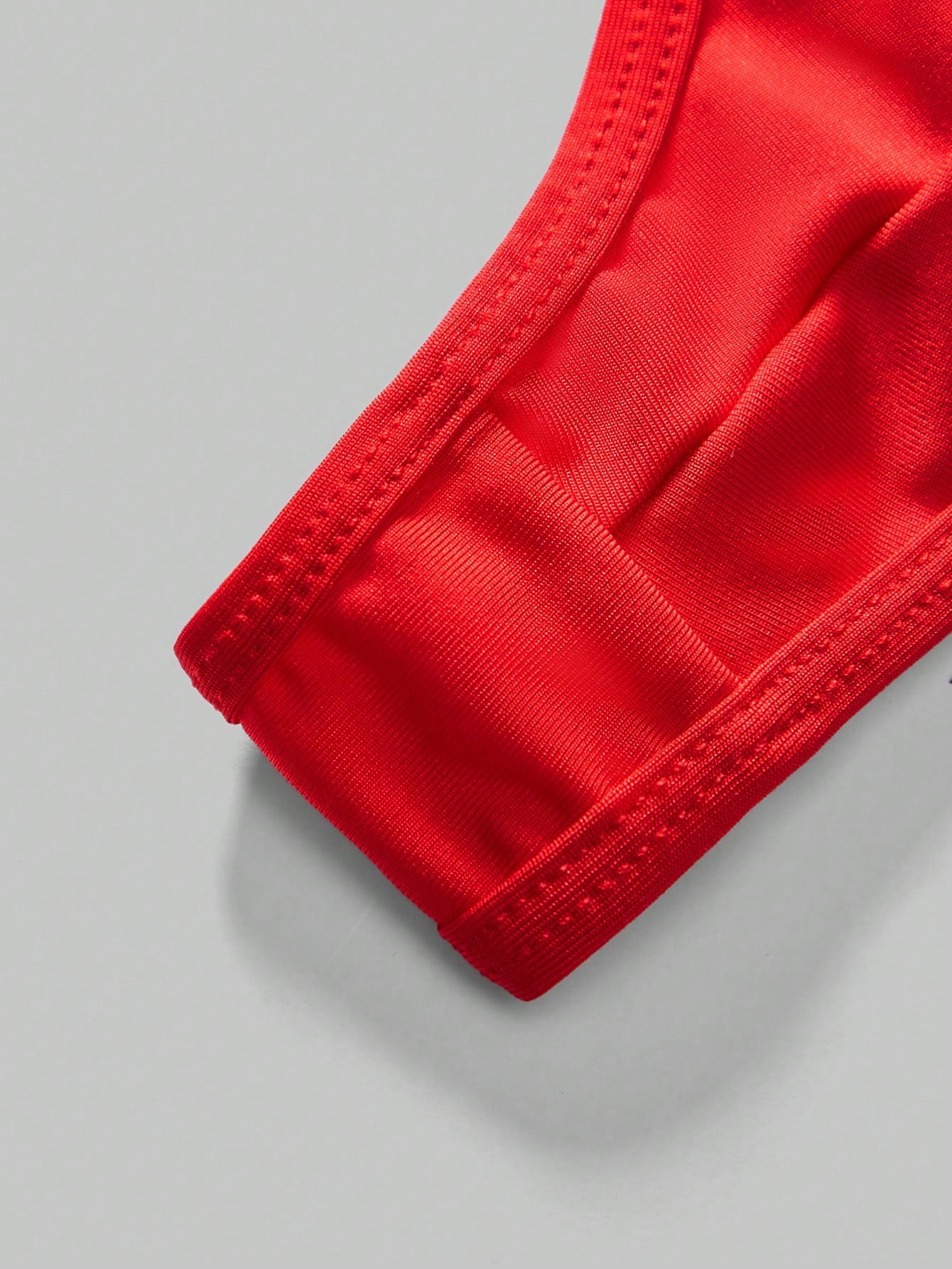 Men’s Solid Tone Short Clean Simple Structure For Daily Use