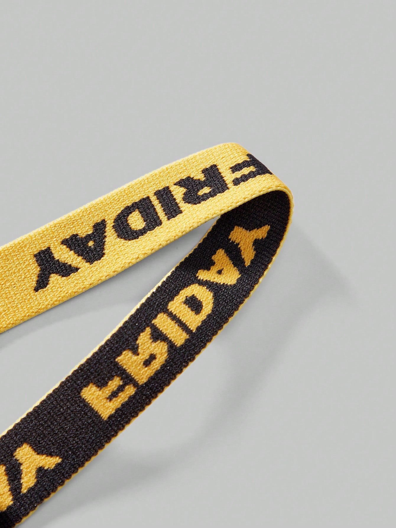 Men’s Letter Pattern Short, Lightweight Fabric, Clear Pattern Design, Simple Everyday Style