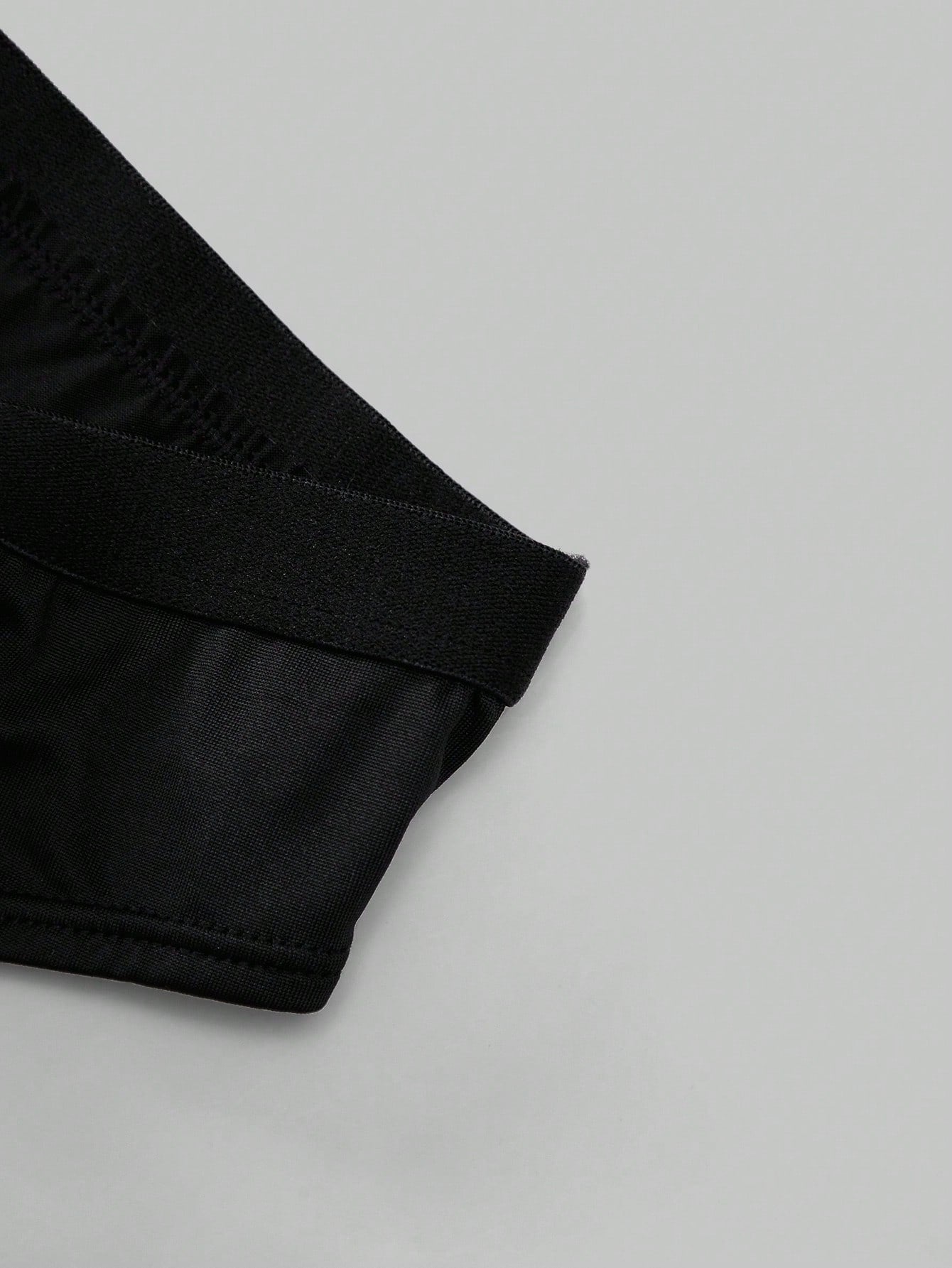 Men’s Contrast Color Halter Costume Set, Gloves, Apron