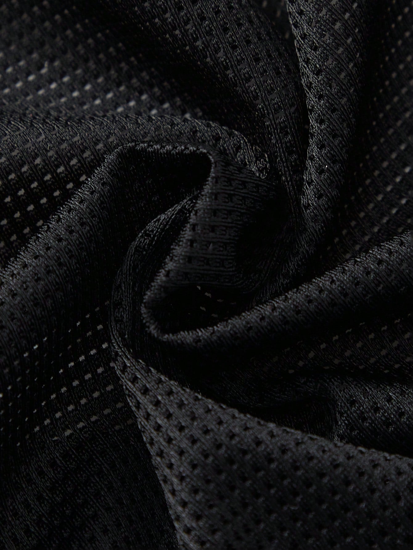 1pc Men’s Black Commuter Short, Solid Color Design, Lightweight Fabric for Daily Wear