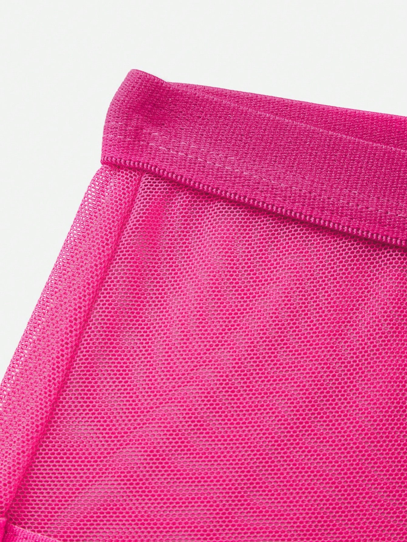 Men’s Mesh Fabric Short, Lightweight Structure, Simple Design, For Daily Wear