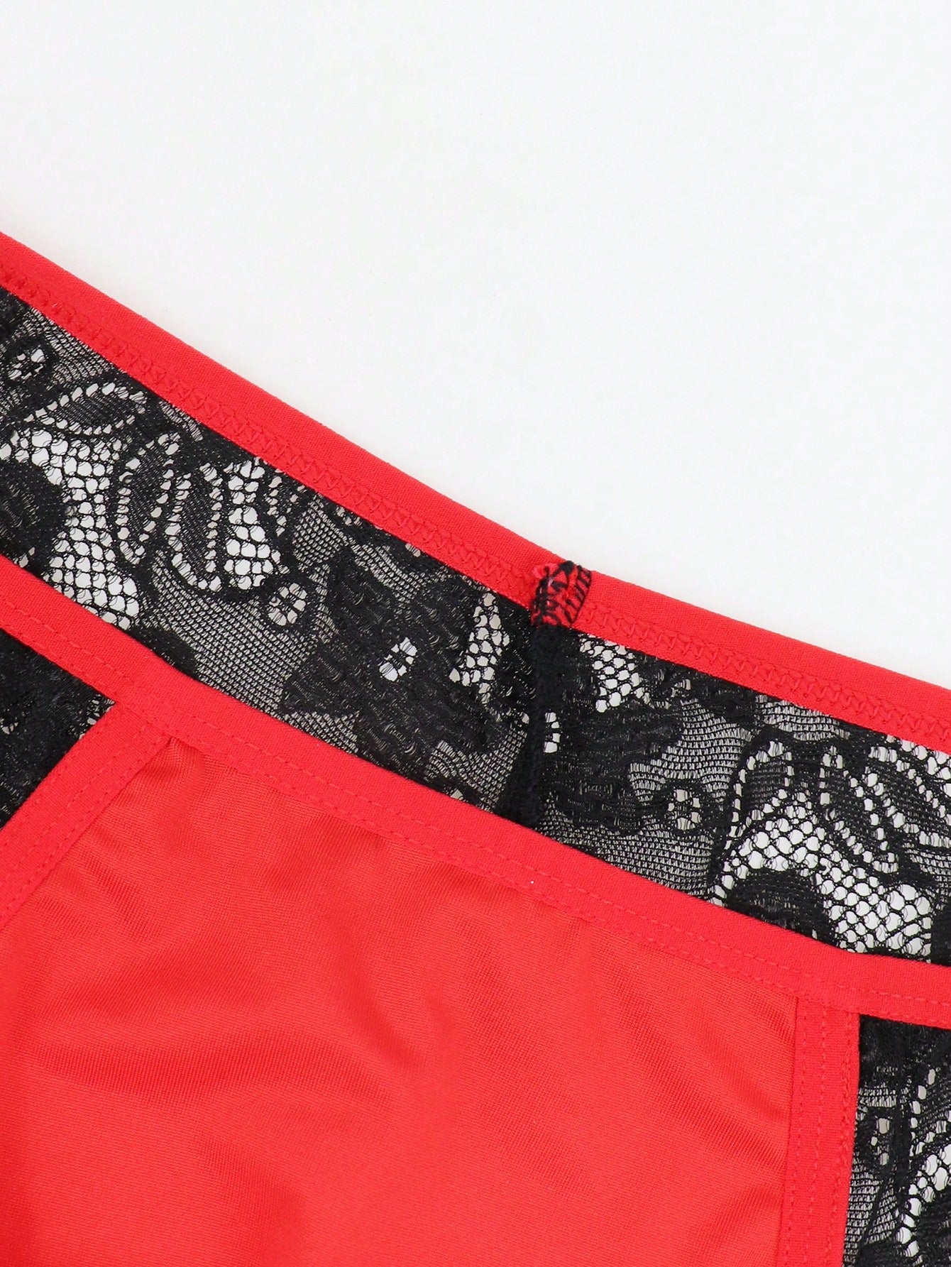 Men’s Contrast Color Lace Patchwork Short, Lightweight Material, Decorative Pattern Detail