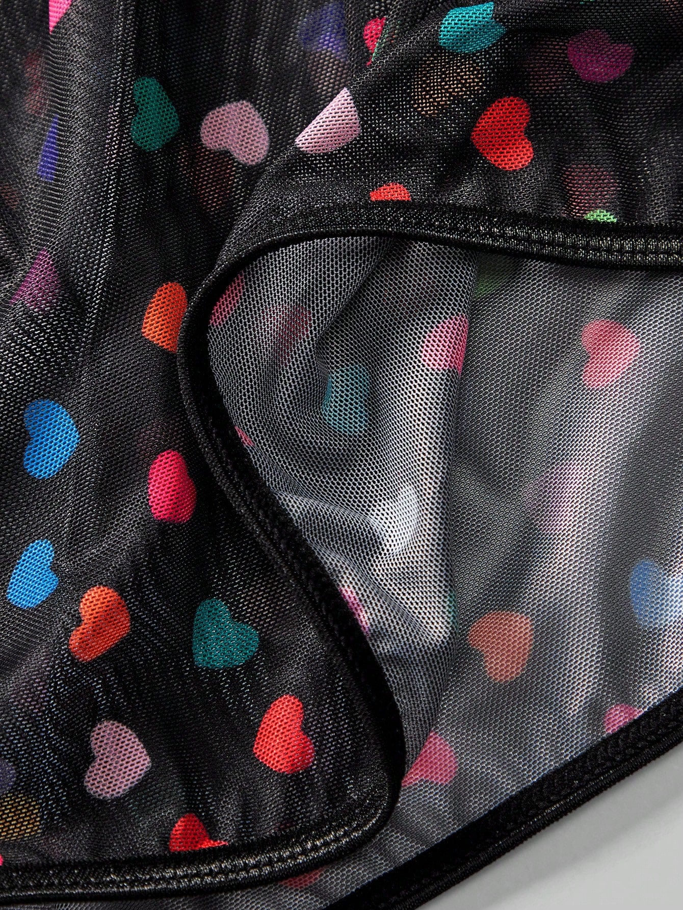 Men’s Mesh Fabric T-Shirt With Heart Pattern, Lightweight Design, For Daily Wear