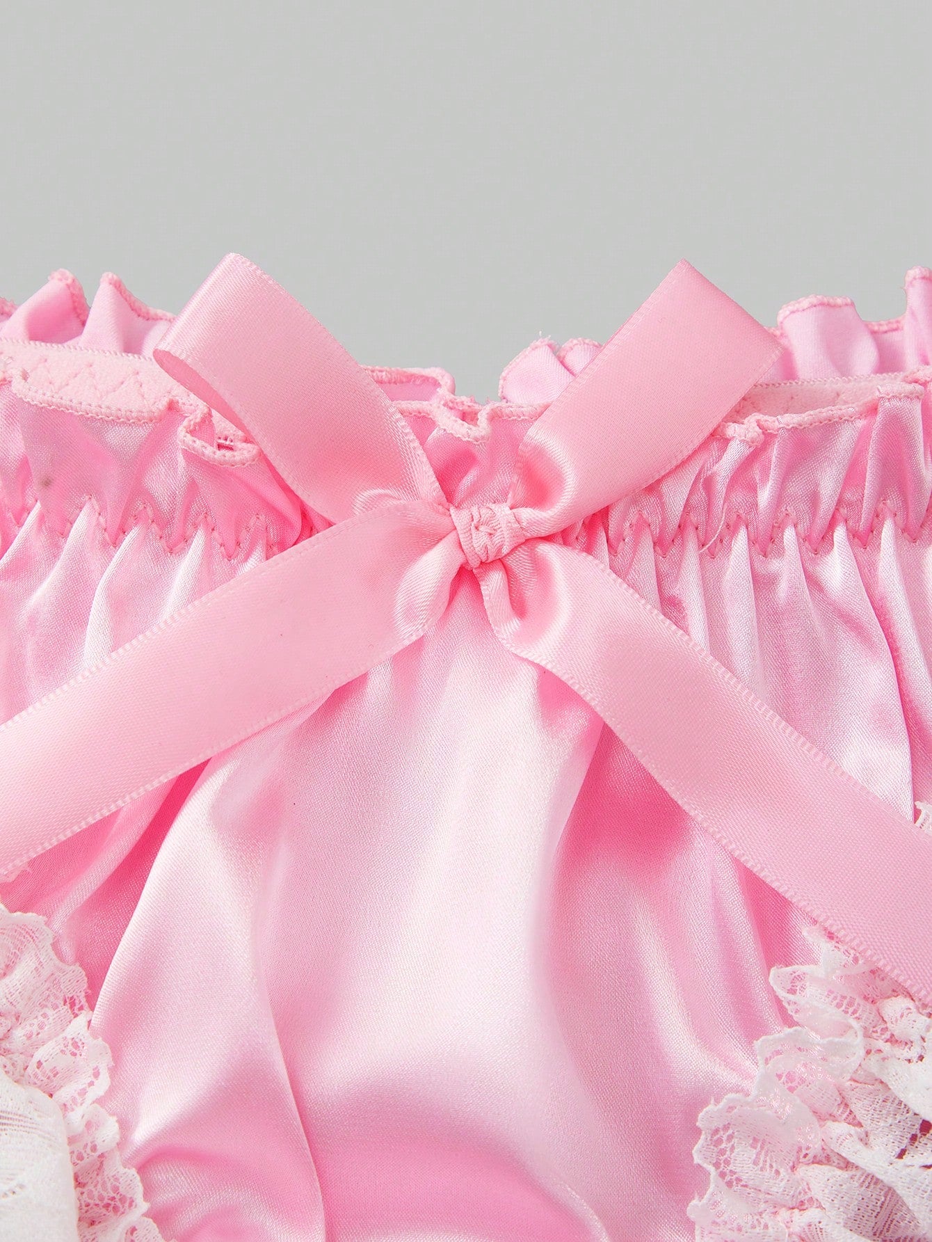 Men’s Contrast Color Trim Short With Clean Edge Detail For Daily Wear