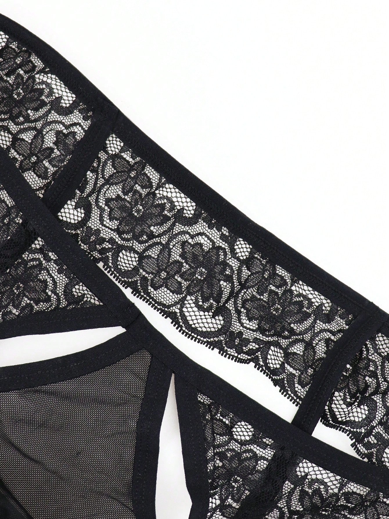 Men’s Mesh Fabric Short With Trim Detail, Clean Construction, For Casual Wear