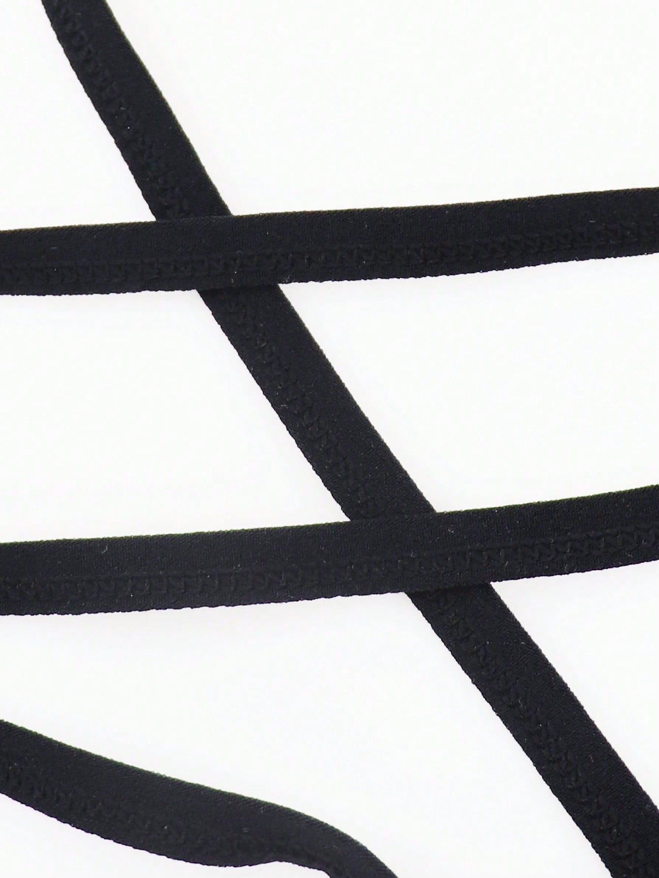 Men's Solid Color Criss Cross Design Briefs