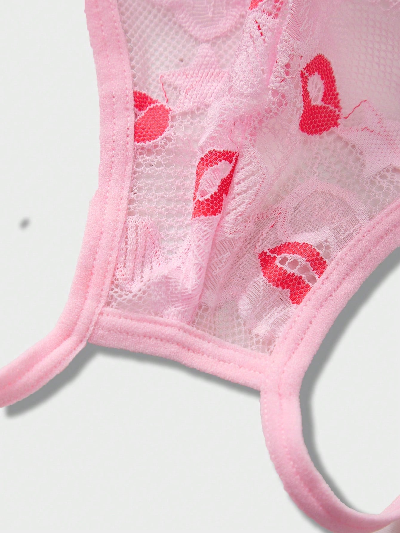 Men’s Red Print Short With Lip And Heart Pattern For Everyday Styling