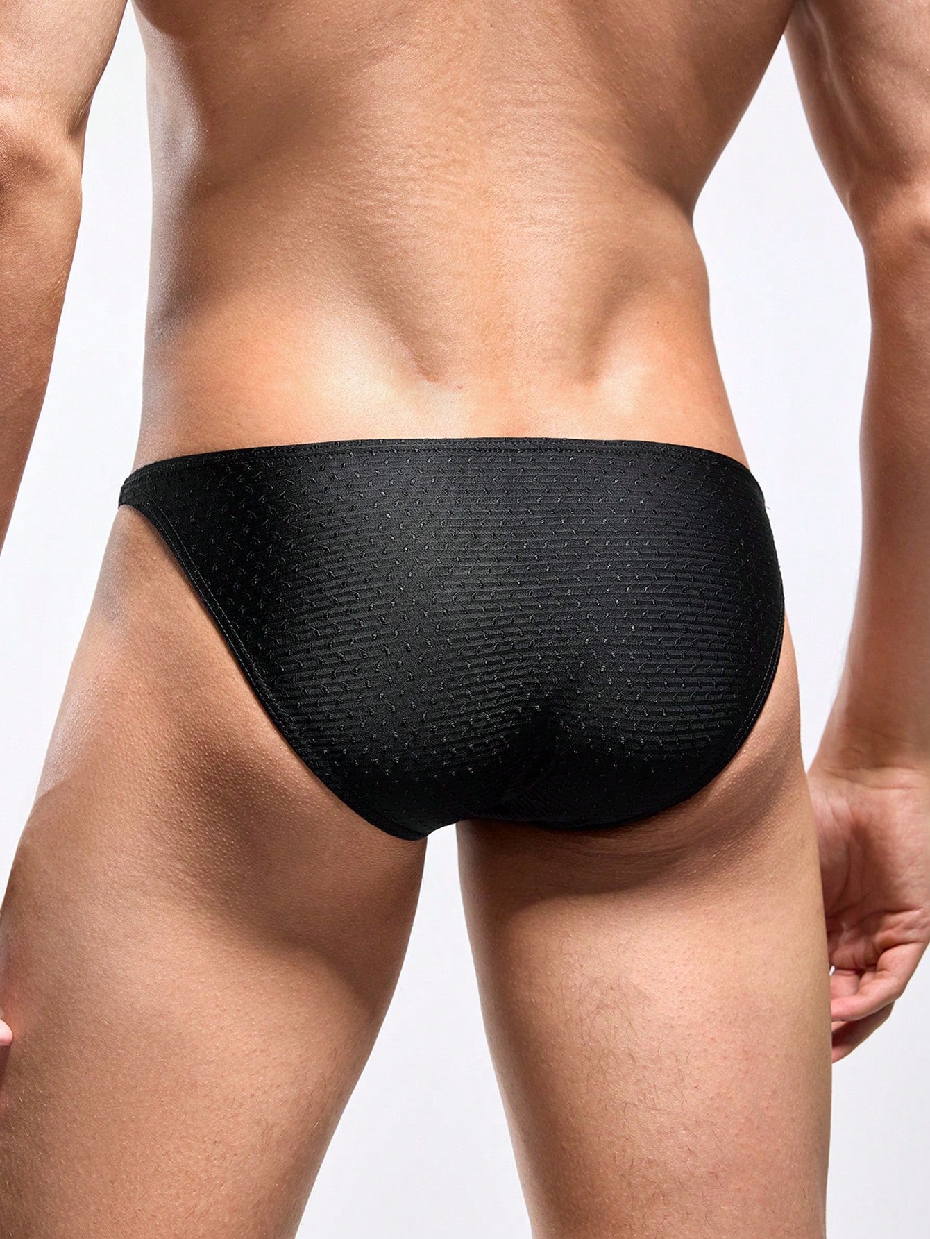 Men’s Solid Color Simple Short Neutral Design For Everyday Use