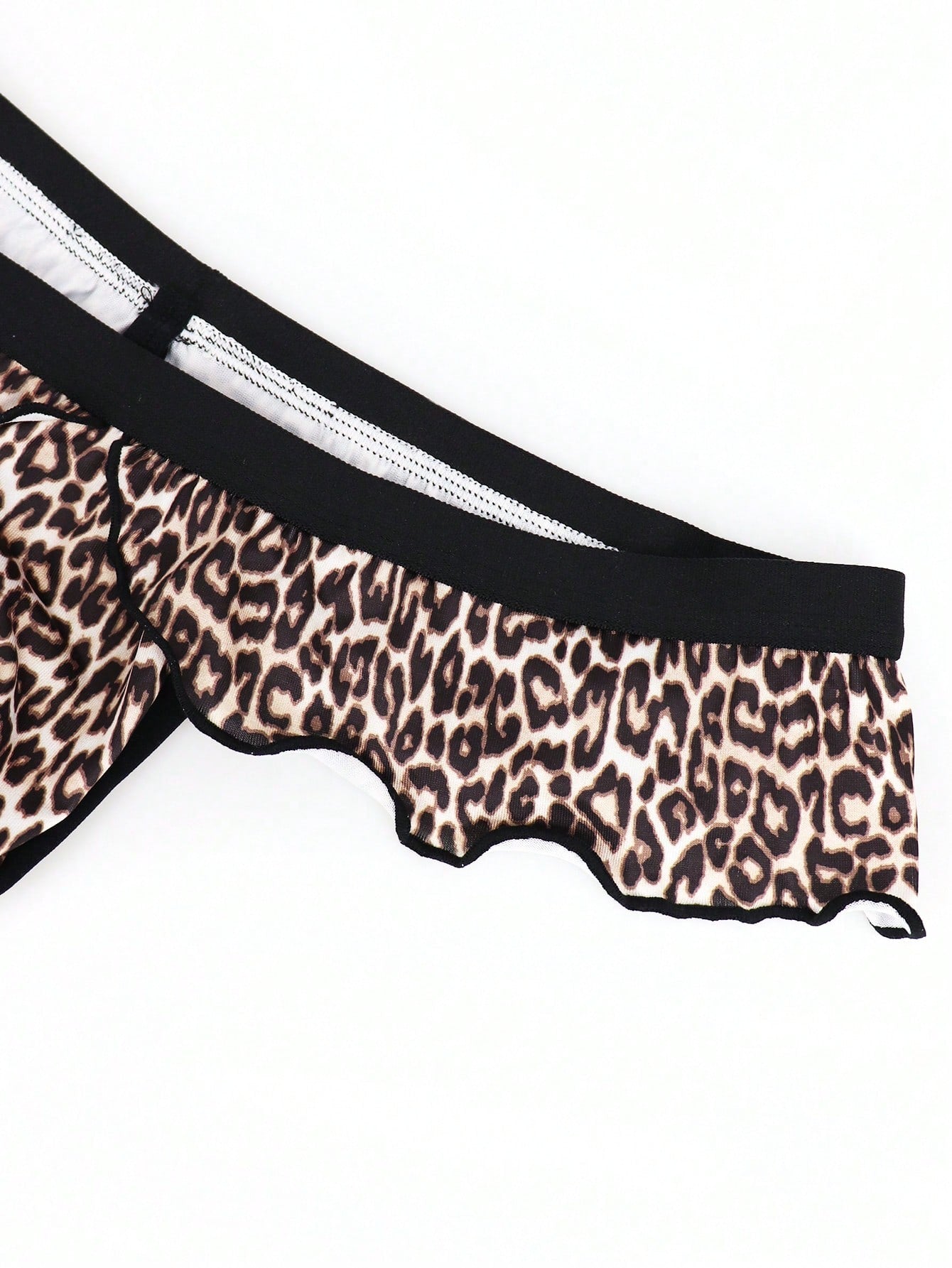 1pc Men’s Leopard Print Short, Low-Rise Style, Soft Fabric Texture, Simple Daily Wear