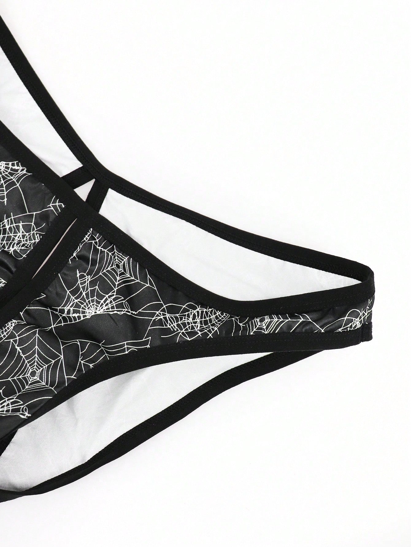 Men’s Spider Web Print Short, Mid-Rise Design, Lightweight Material