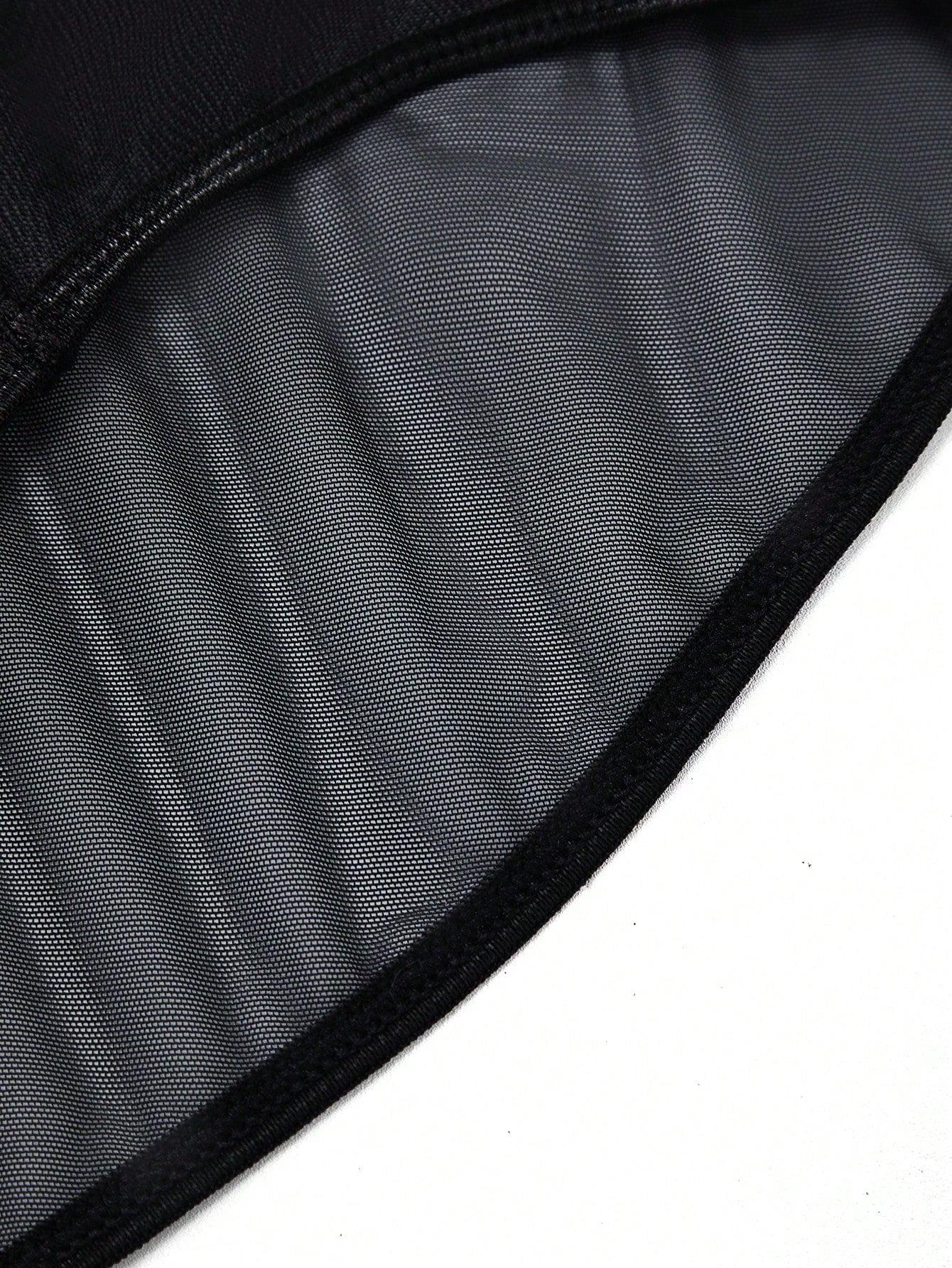 Men’s Black Mesh Patchwork Short With Letter Graphic Tape Detail, Minimal Design, For Everyday Use