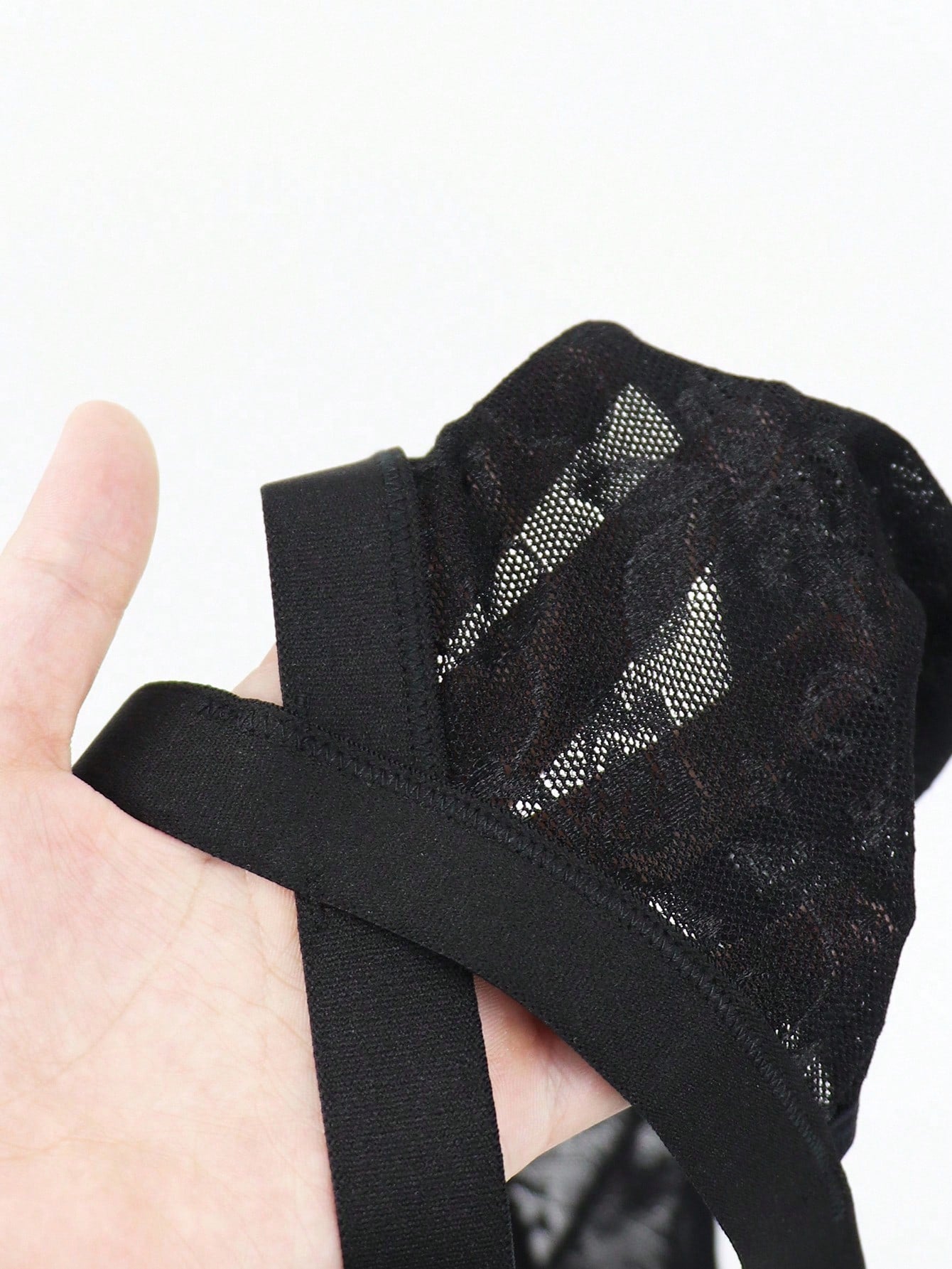 Men’s Solid Color Mesh Fabric Short With Hollow Pattern Detail, Breathable Structure, For Everyday Use