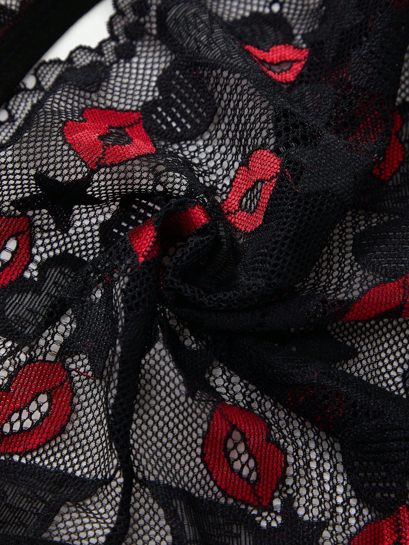 Men’s Textured Knit Short Neutral Color Heart Metal Detail Design For Daily Styling