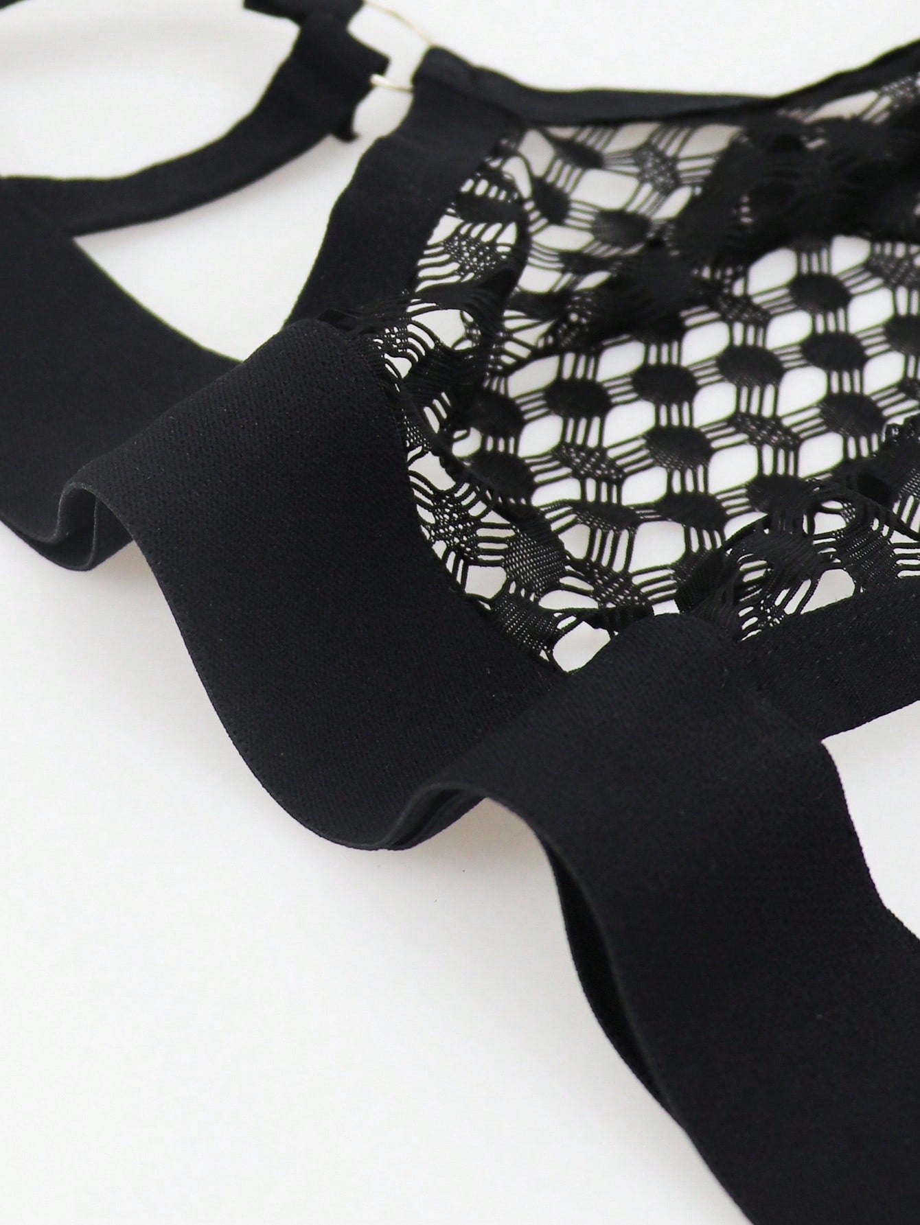 Men’s Solid Color Short with Mesh Detail, Lightweight Material, Simple Everyday Style