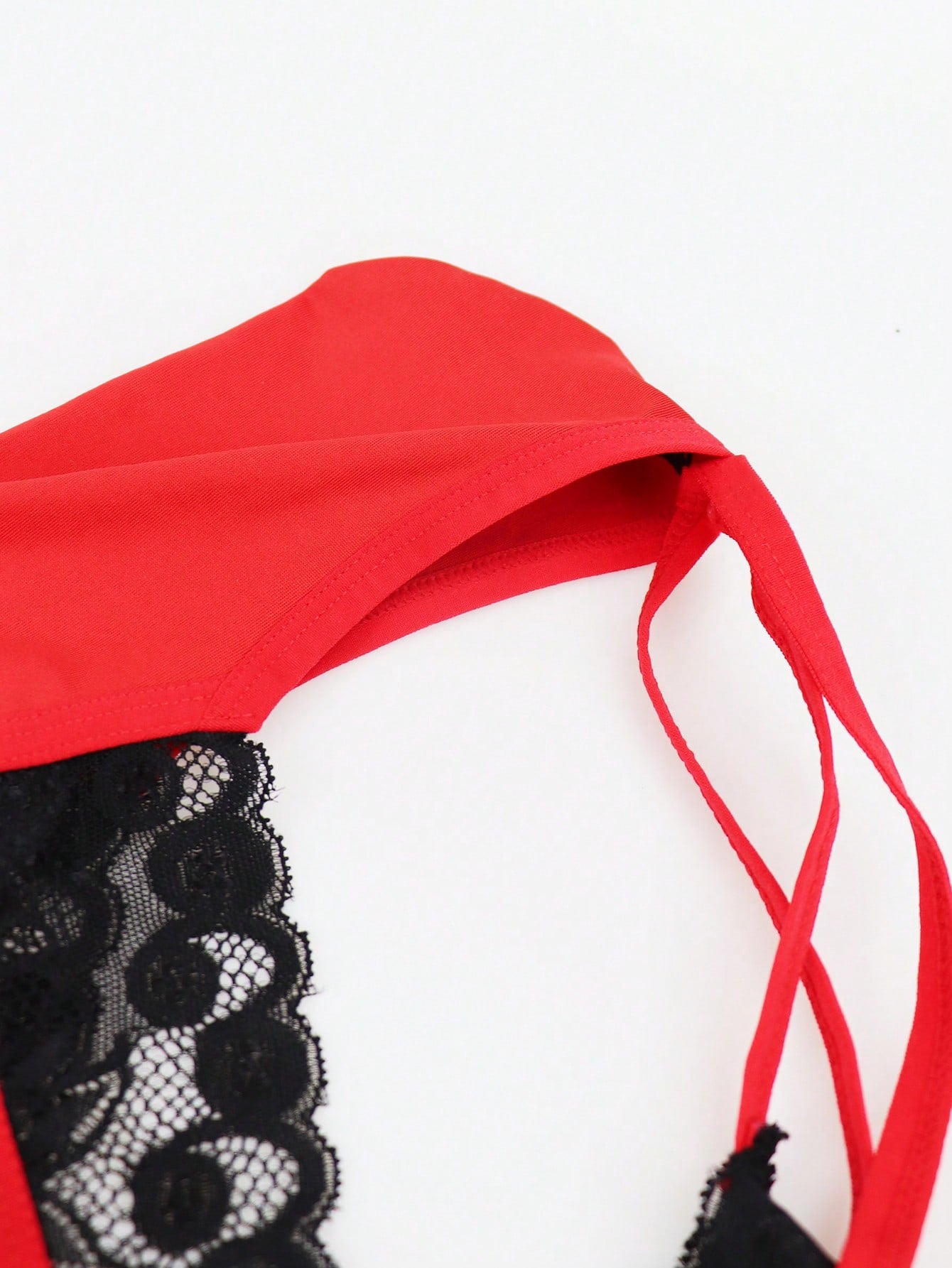 Men’s Contrast Color Lace Patchwork Short, Lightweight Material, Decorative Pattern Detail